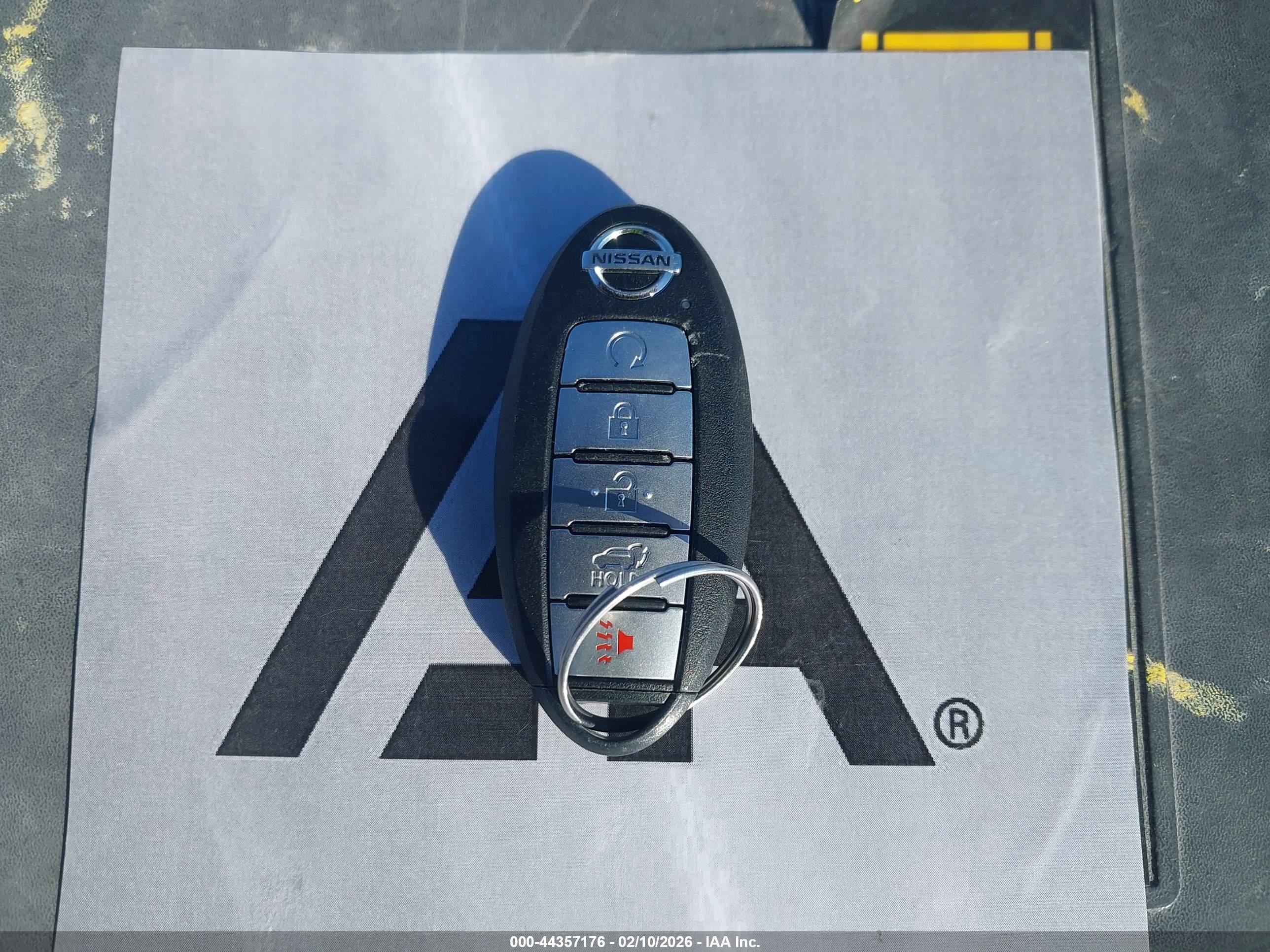 NISSAN ROGUE image 11