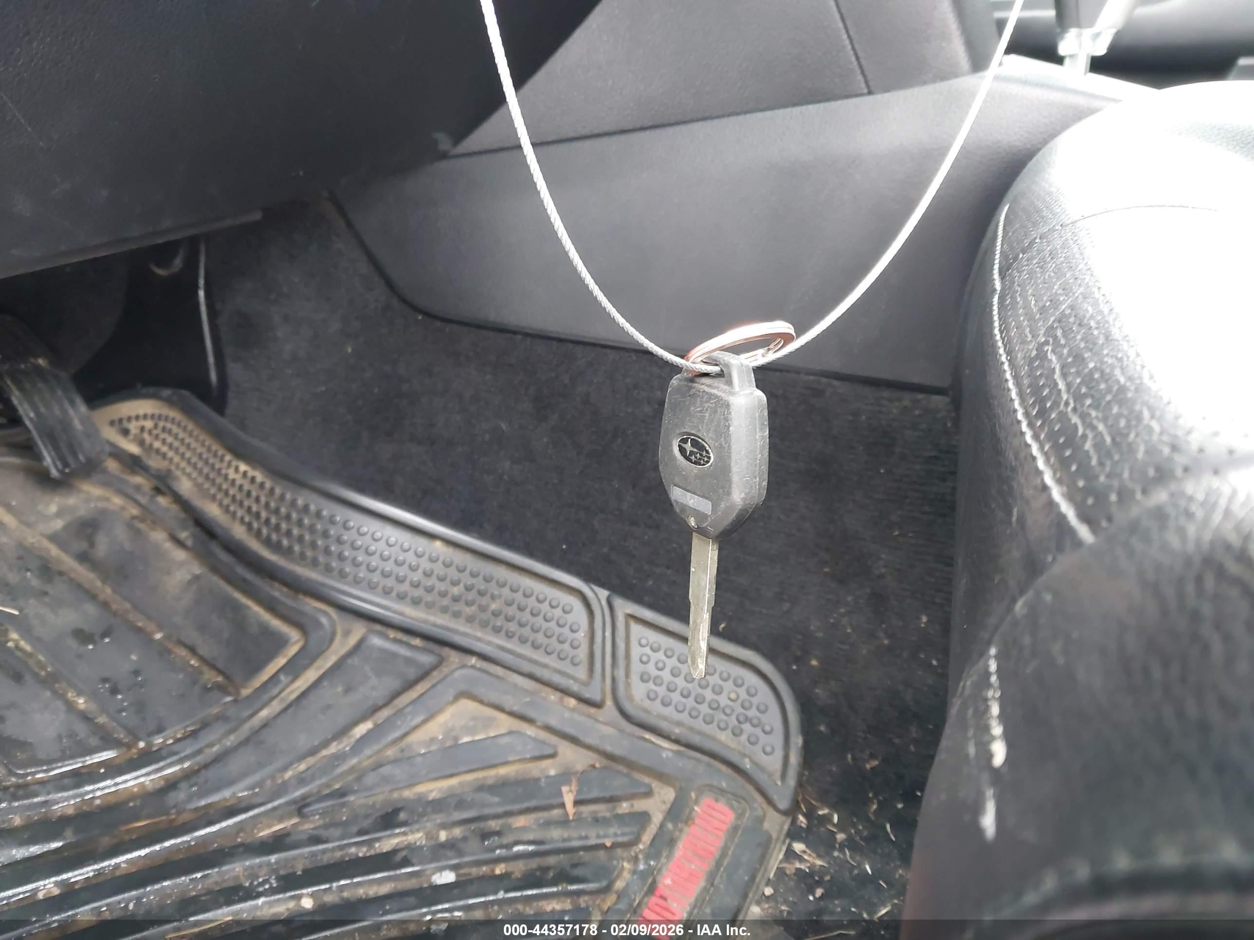 SUBARU OUTBACK image 11