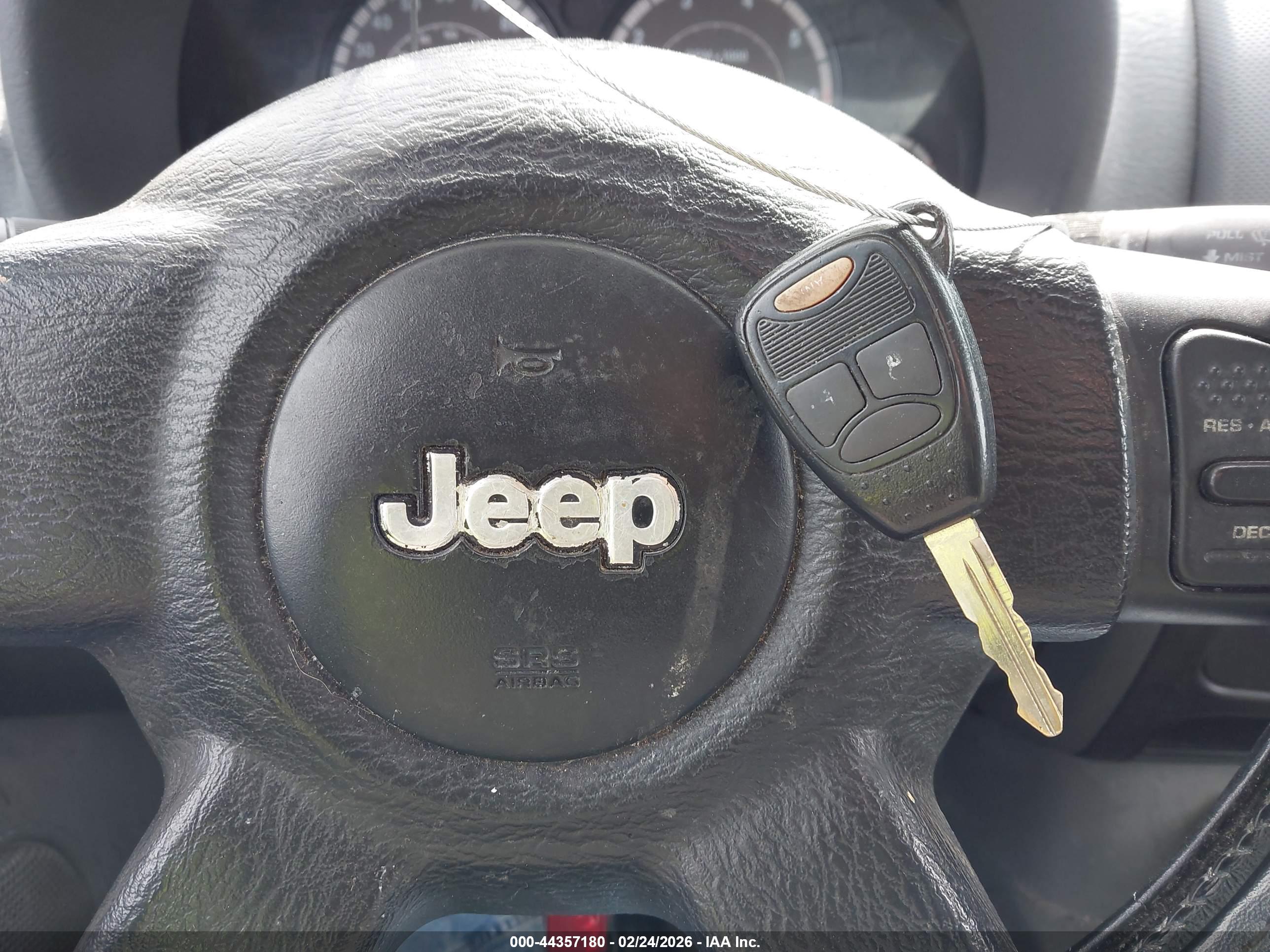 JEEP LIBERTY image 11