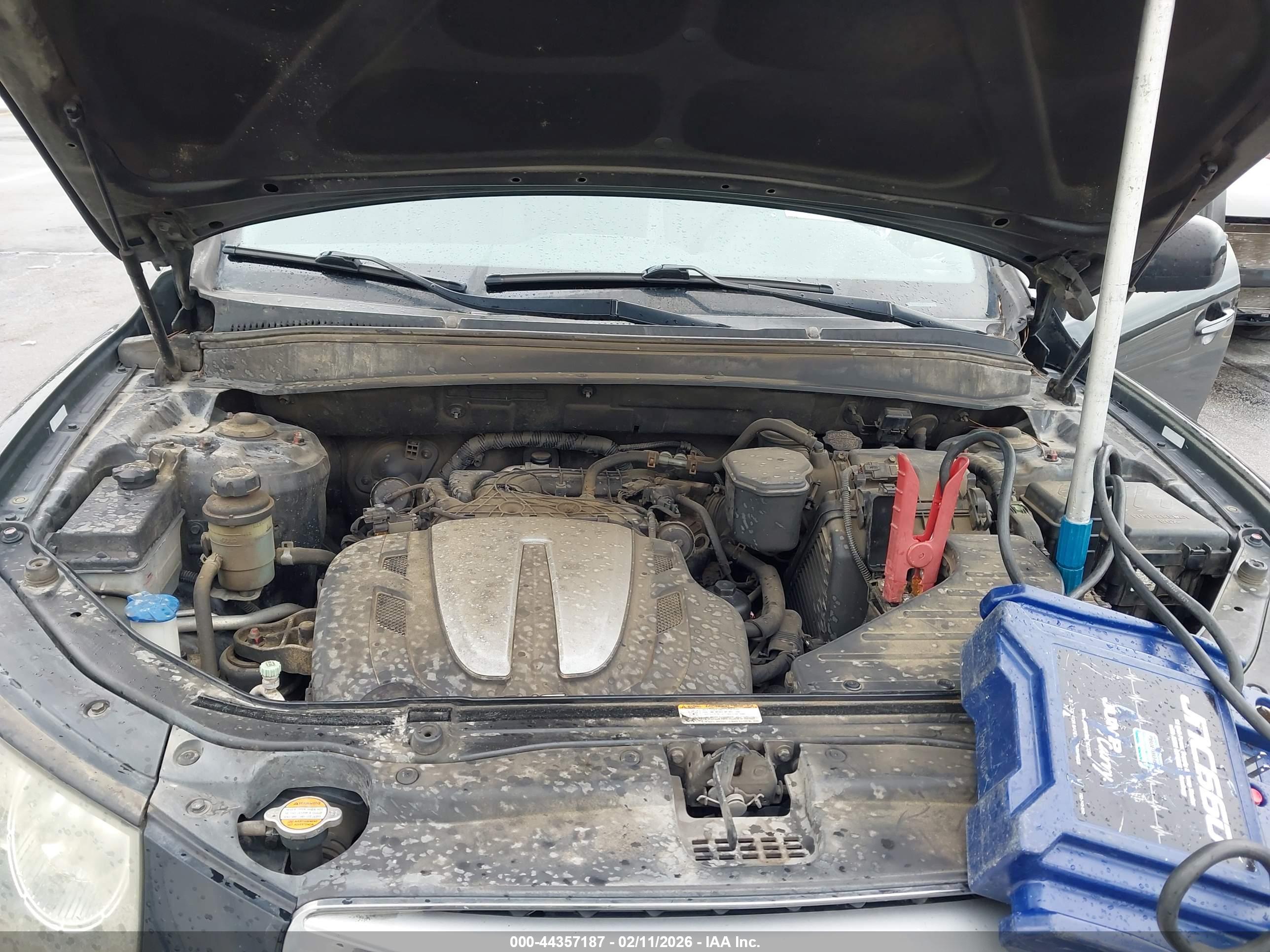 HYUNDAI SANTA image 10