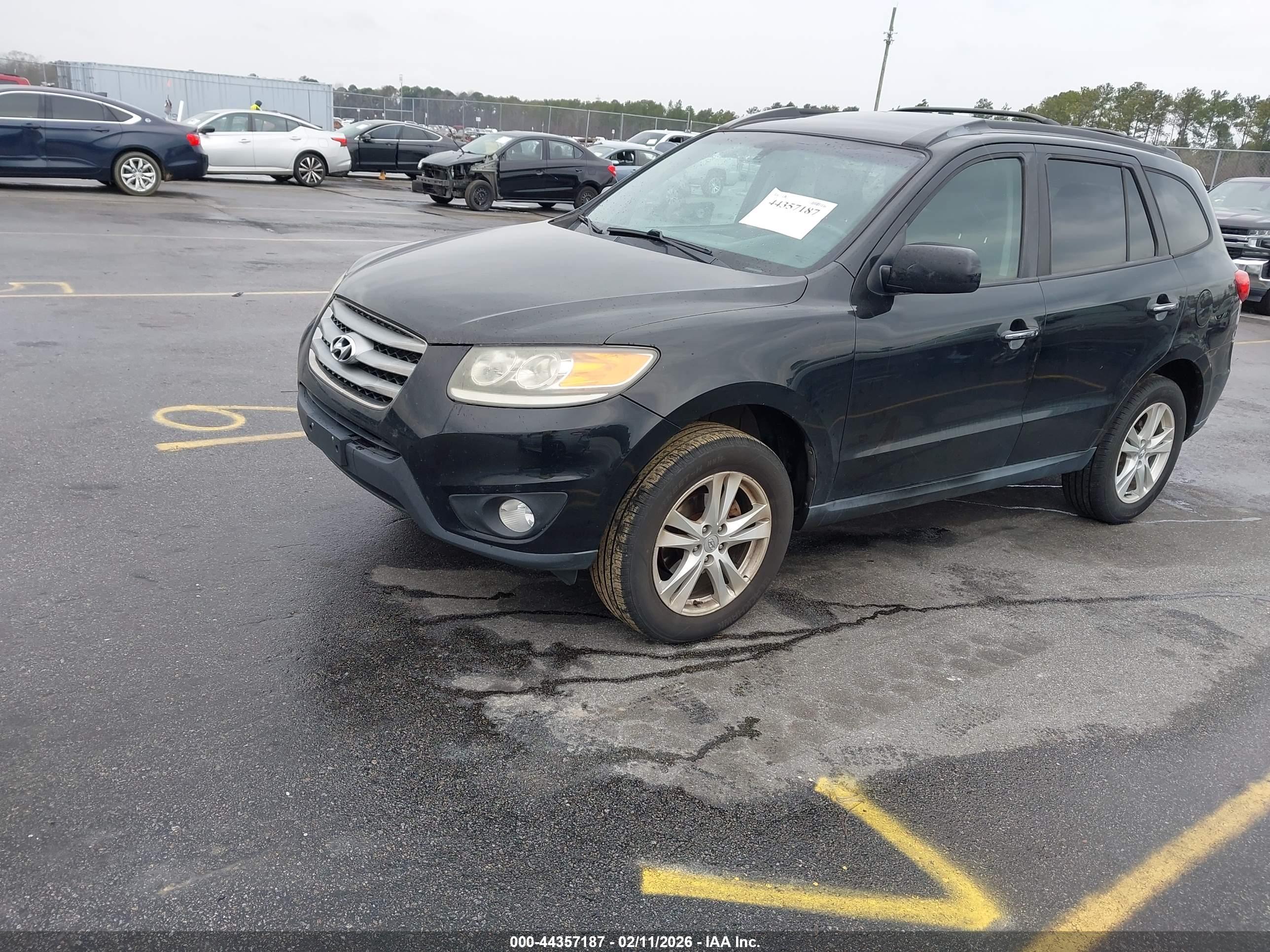 HYUNDAI SANTA image 2