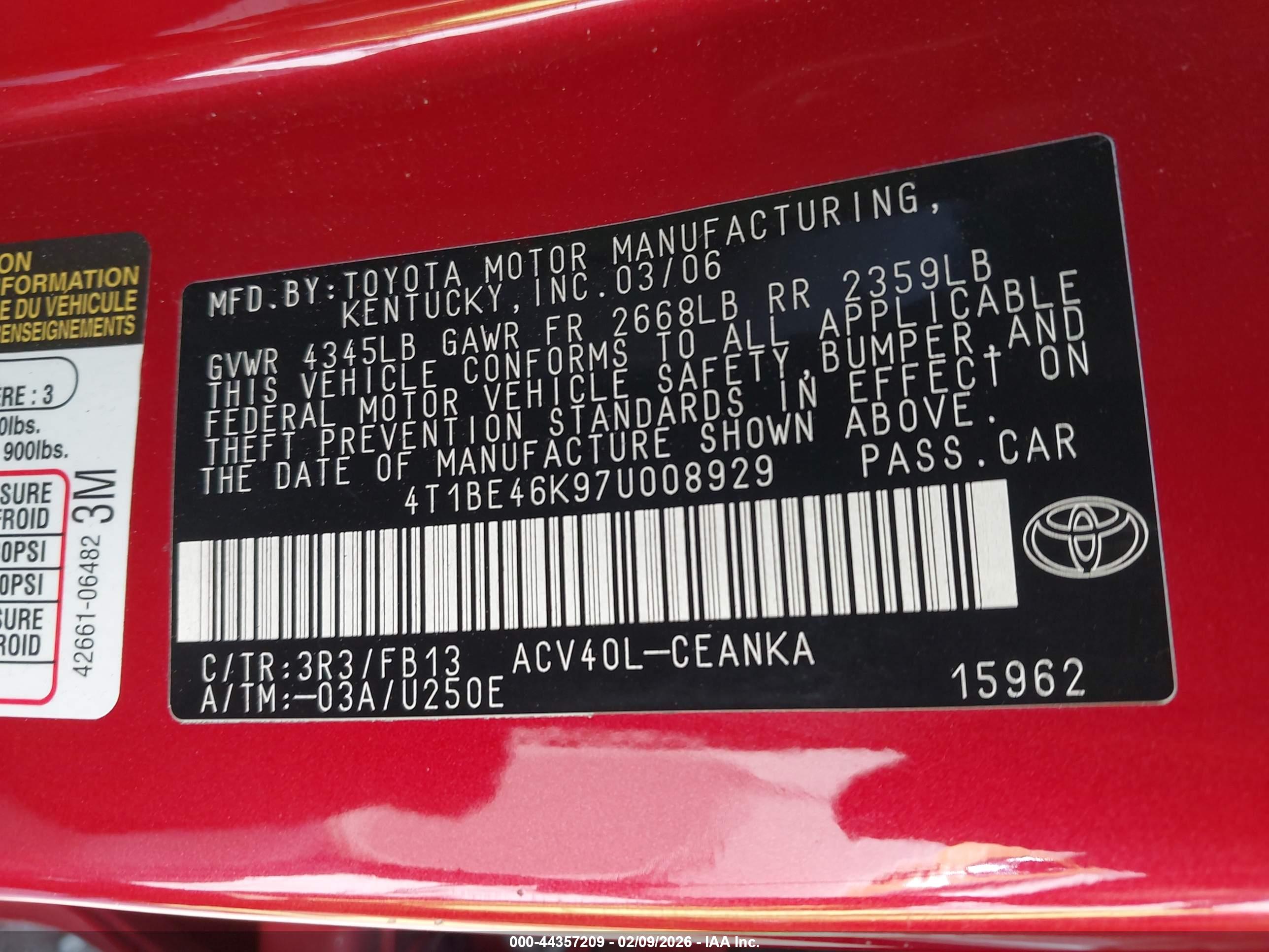 TOYOTA CAMRY image 9