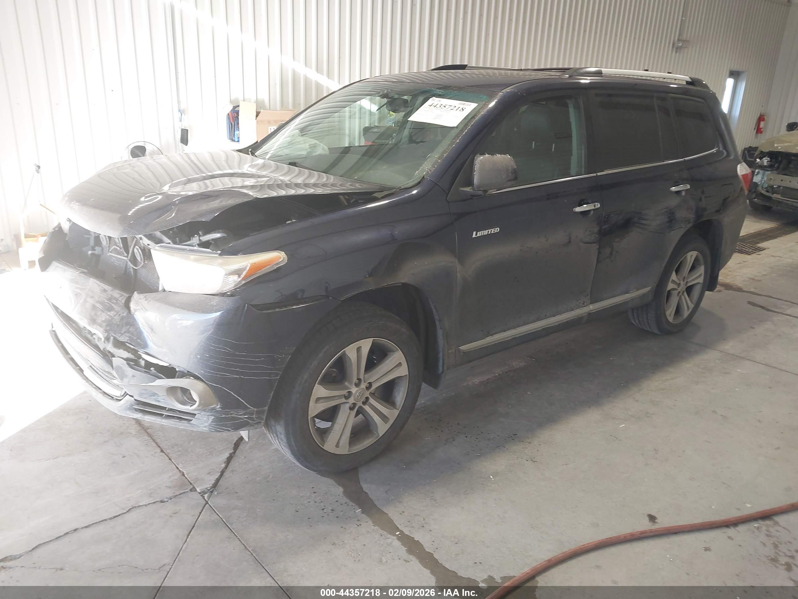 TOYOTA HIGHLANDER image 2