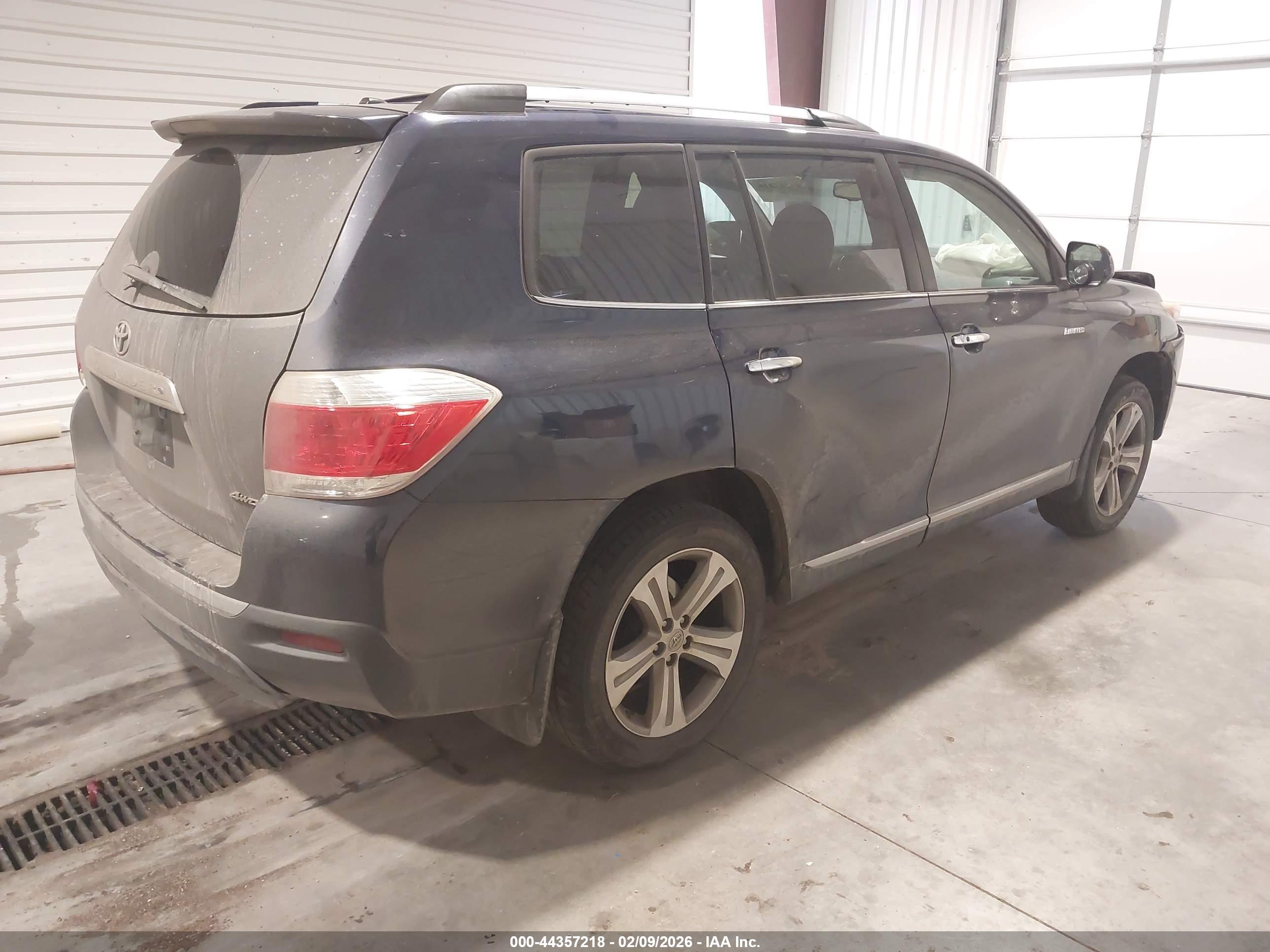 TOYOTA HIGHLANDER image 4