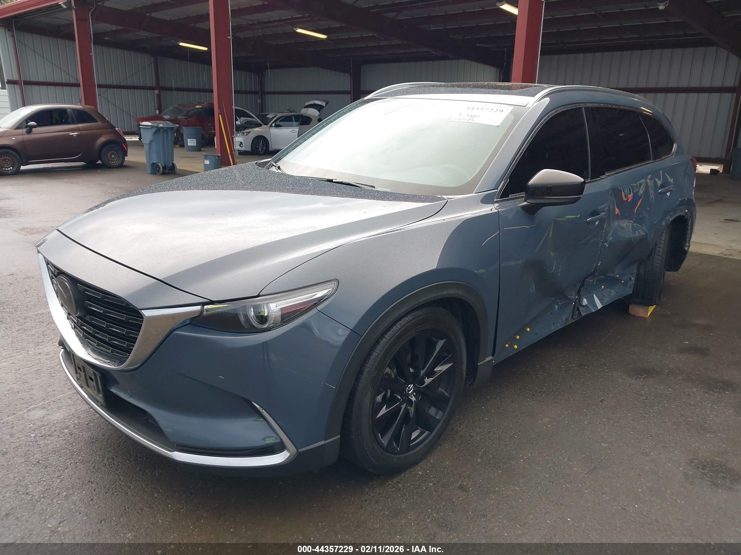 MAZDA CX-9 image 2