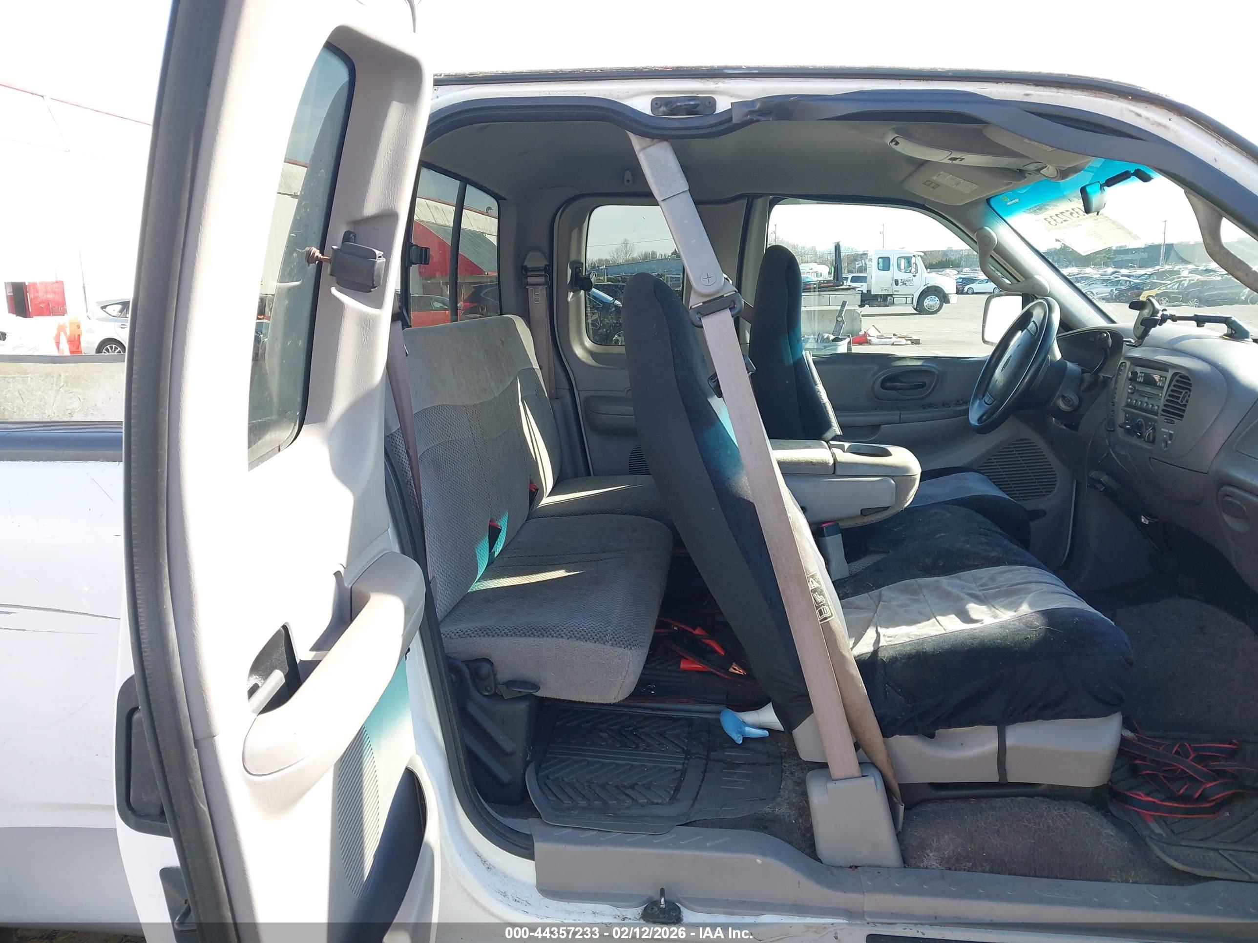 FORD F-150 image 8