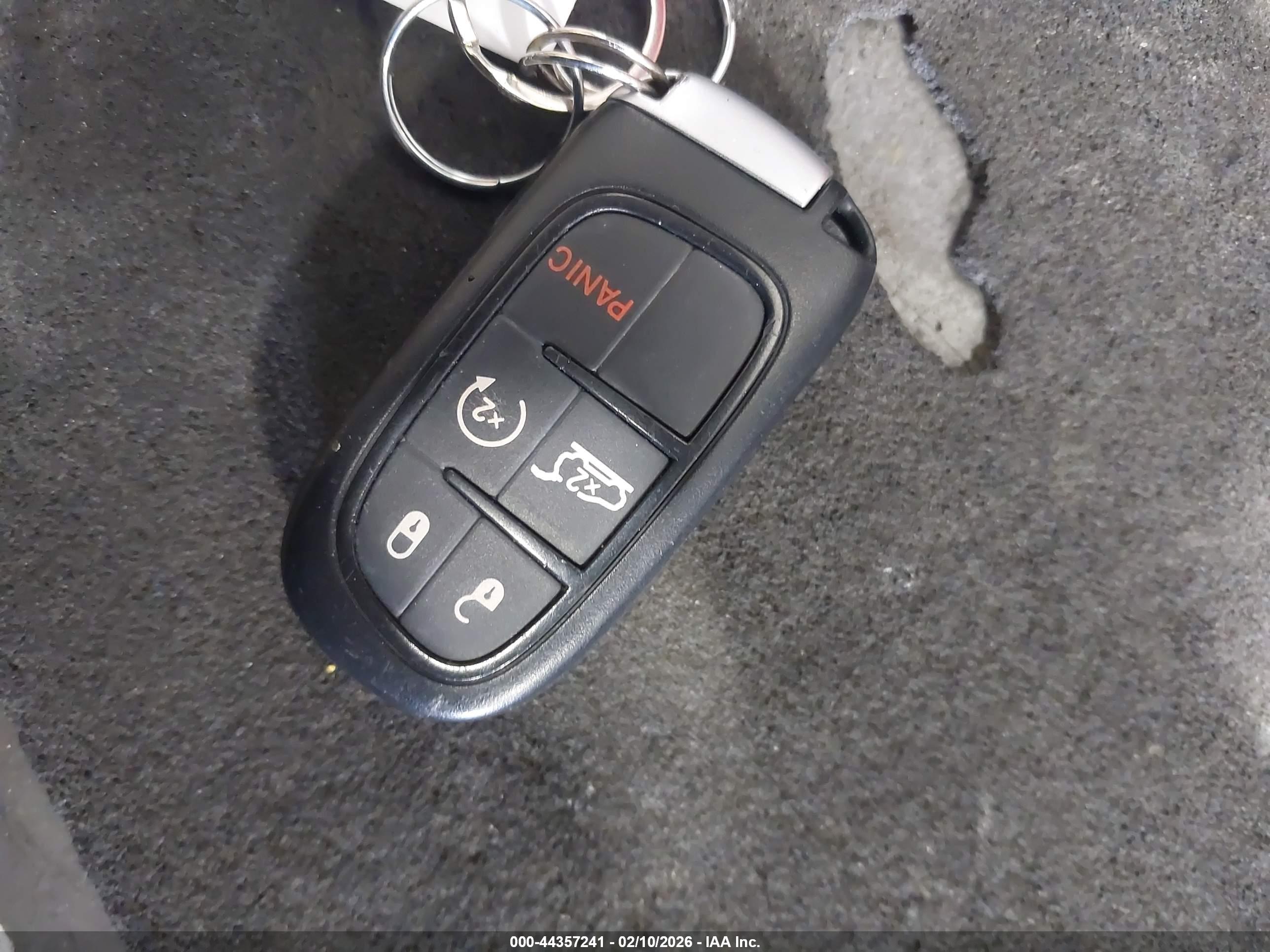 JEEP CHEROKEE image 11