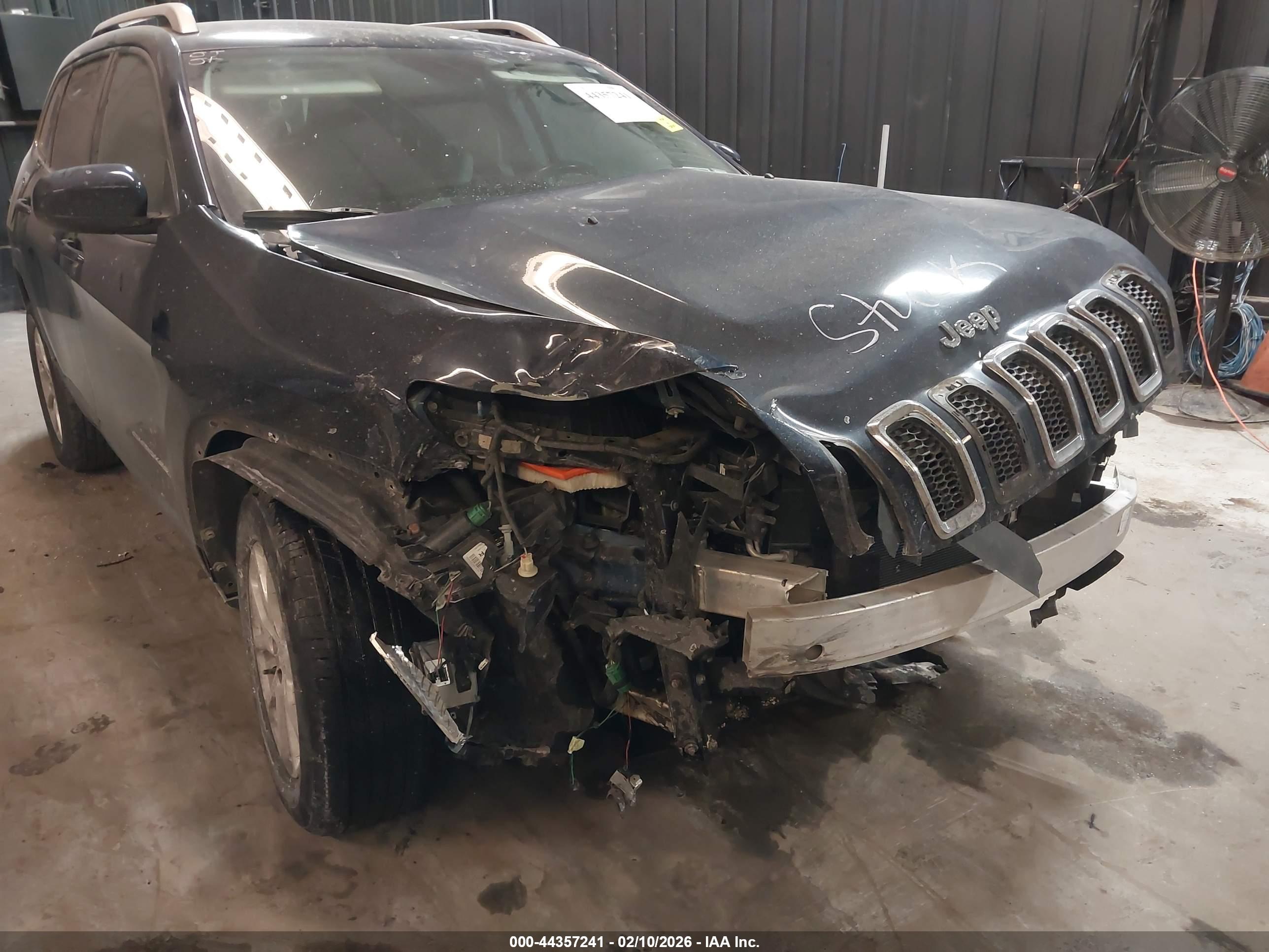 JEEP CHEROKEE image 6