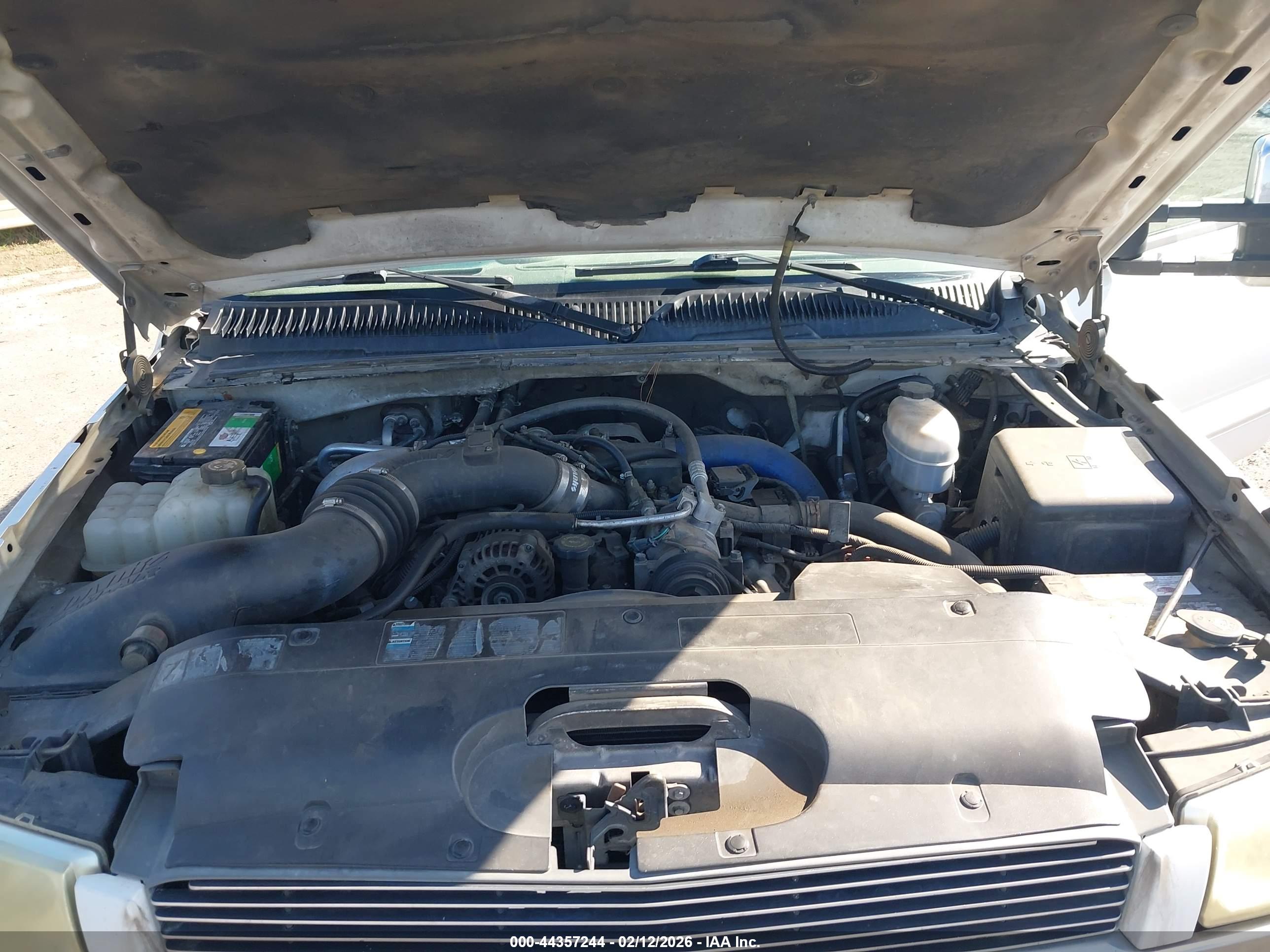 CHEVROLET SILVERADO image 10