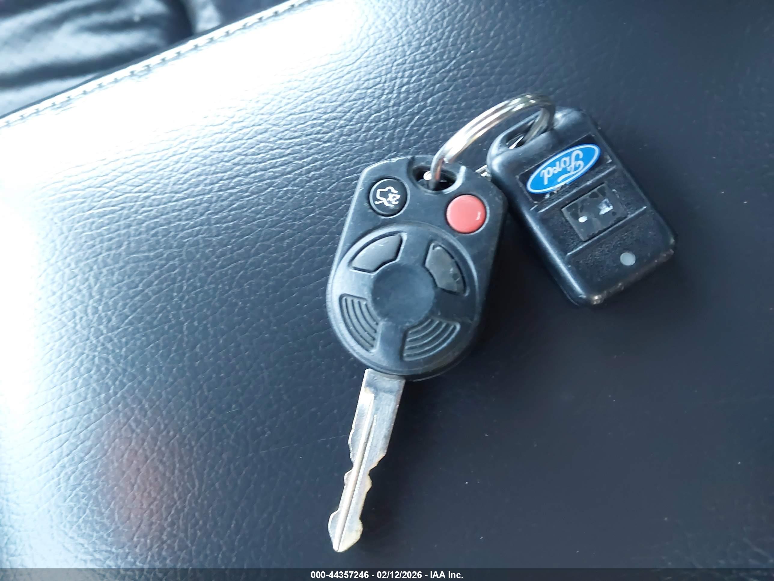 FORD FLEX image 11