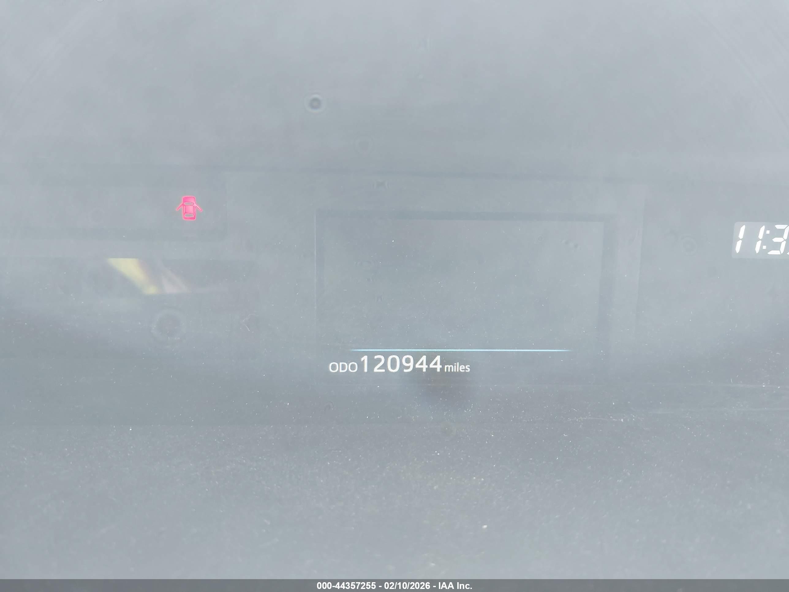 TOYOTA PRIUS image 7