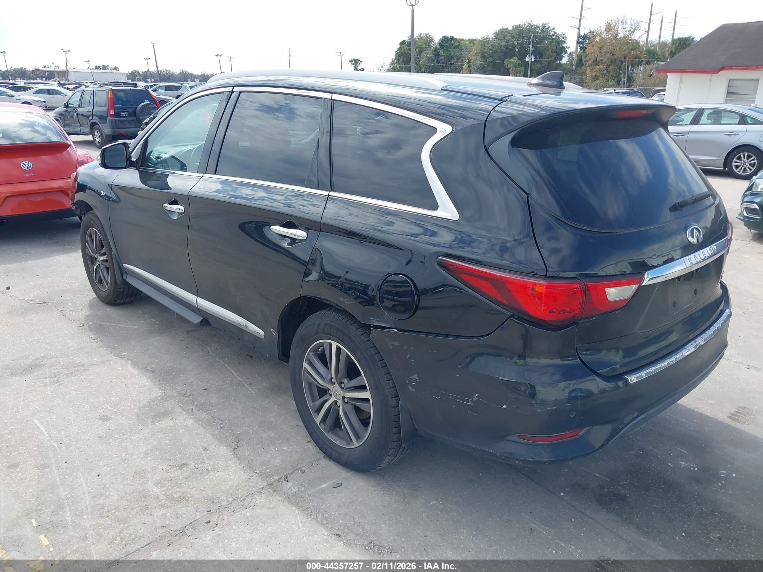 INFINITI QX60 image 3