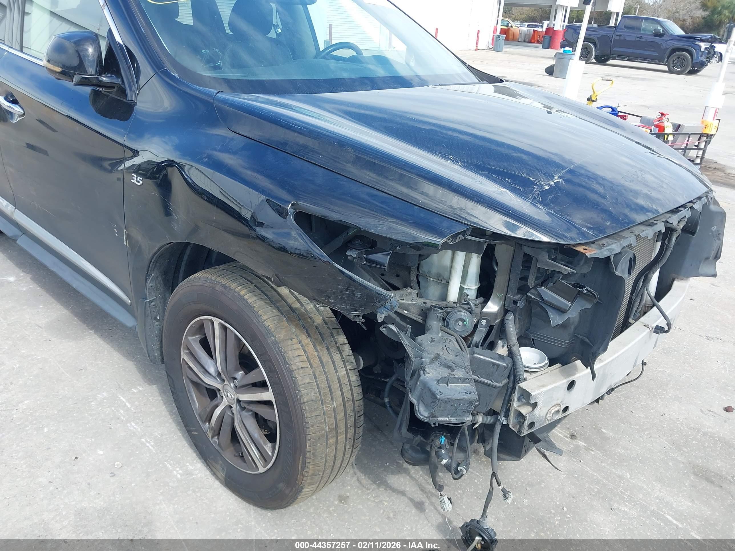 INFINITI QX60 image 6
