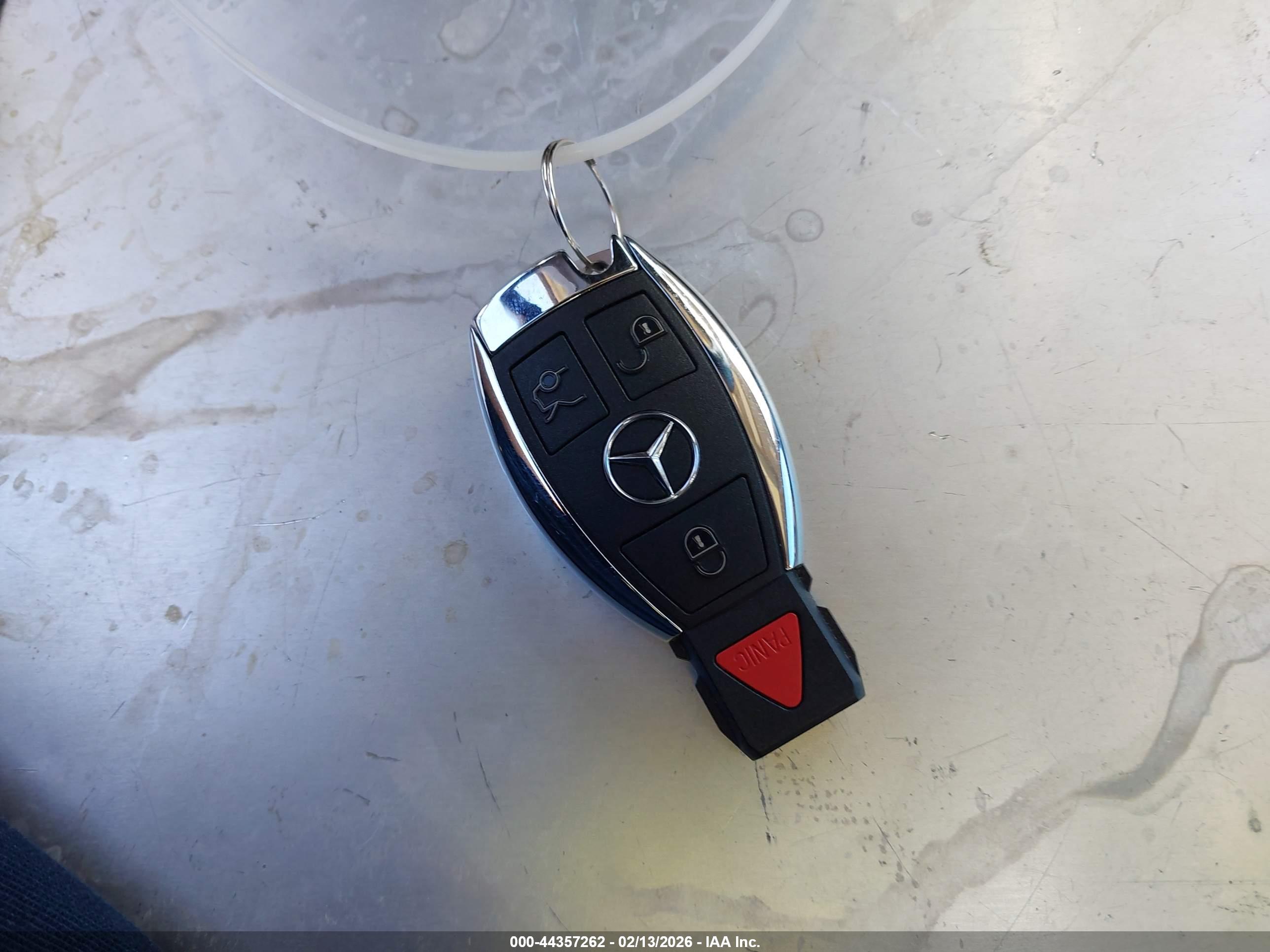 MERCEDES-BENZ GLK image 11