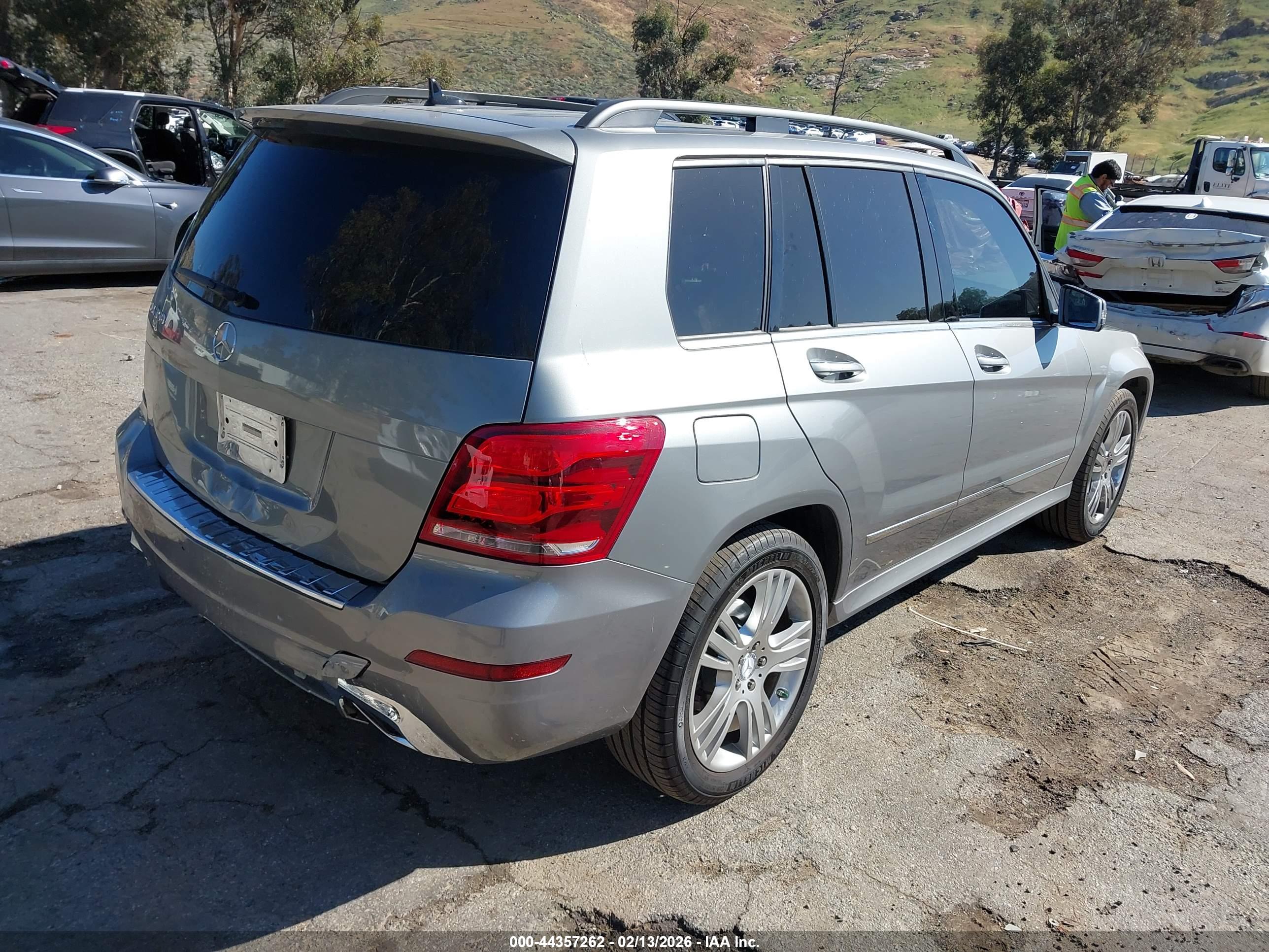 MERCEDES-BENZ GLK image 4