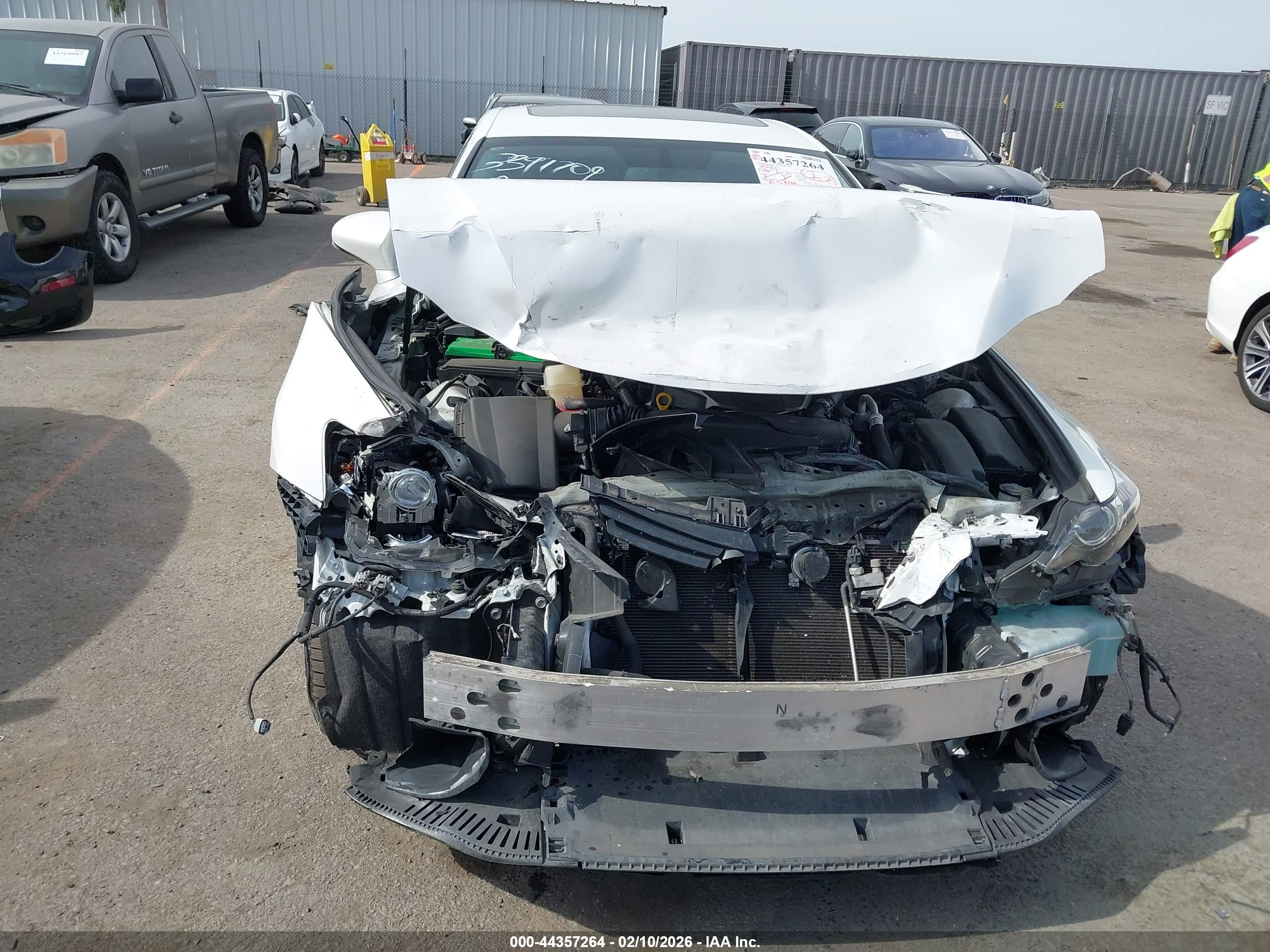 LEXUS IS image 6