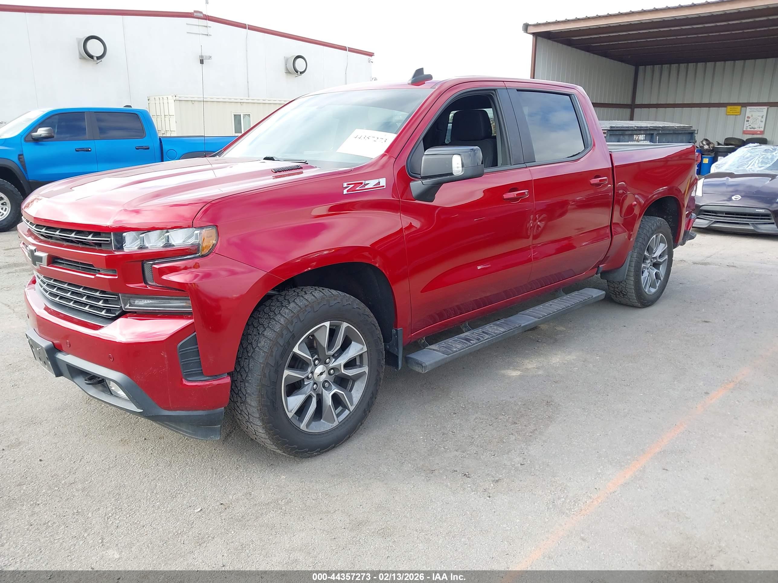 CHEVROLET SILVERADO image 2