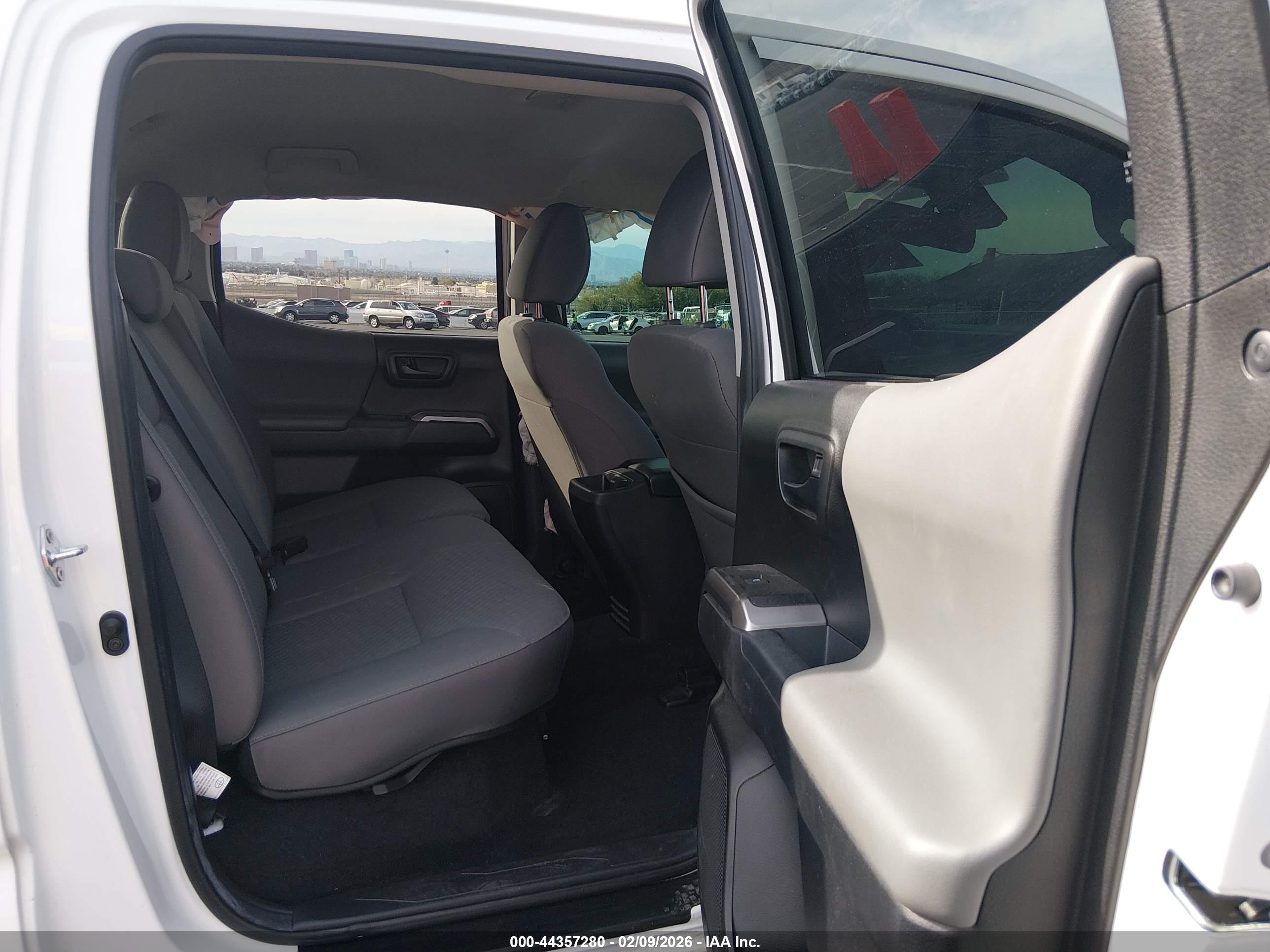 TOYOTA TACOMA image 8
