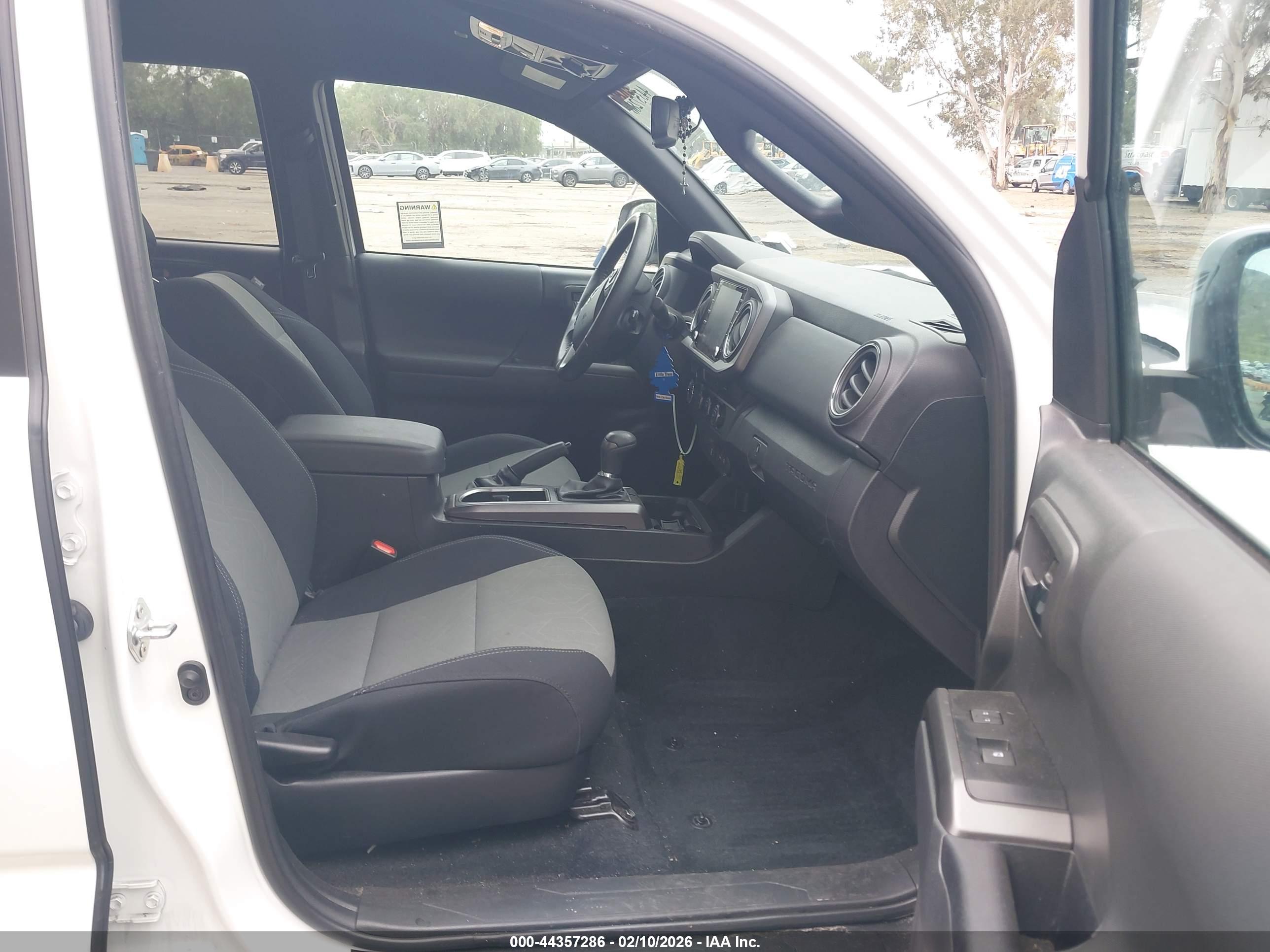 TOYOTA TACOMA image 5