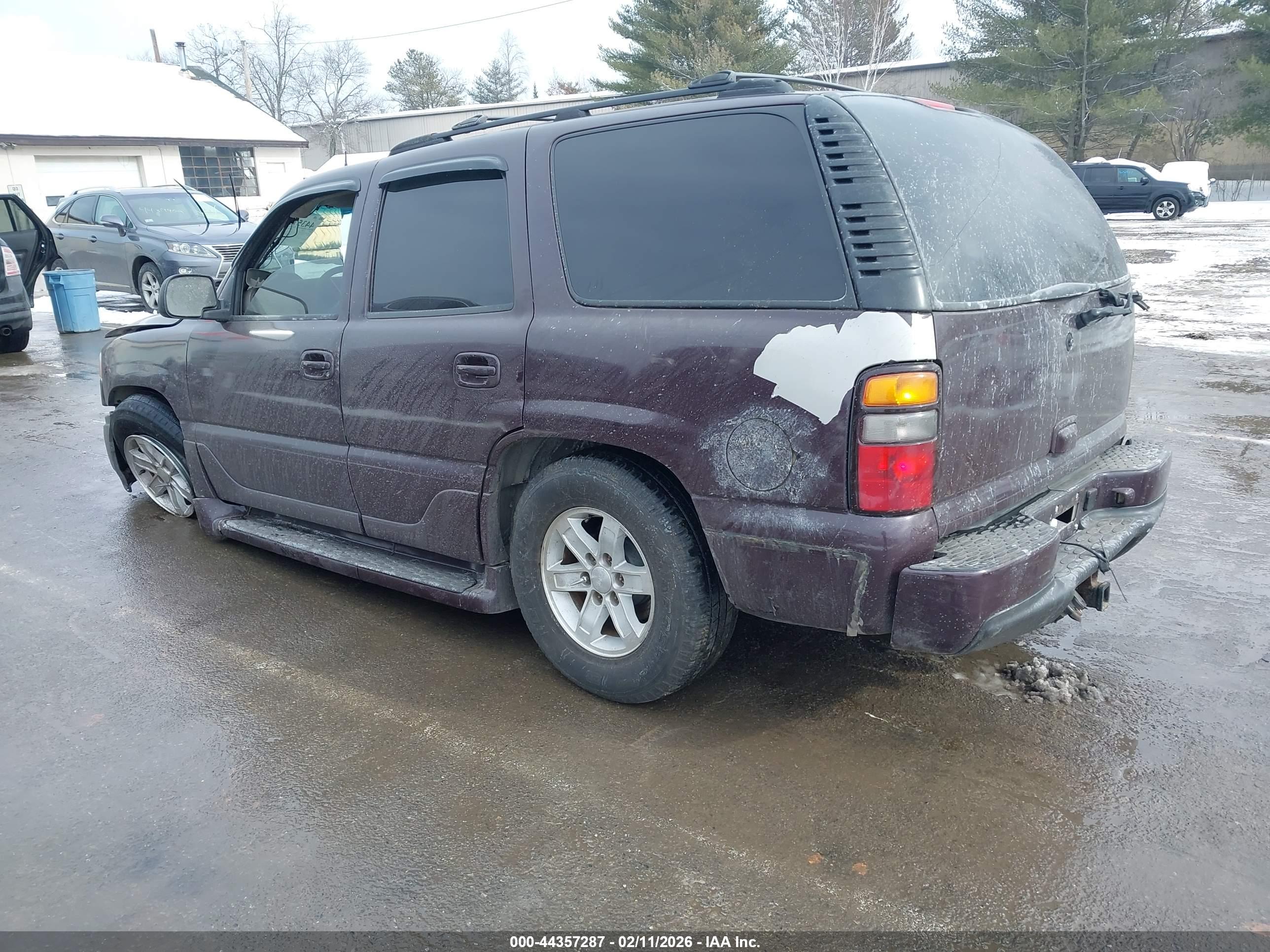 GMC YUKON image 3