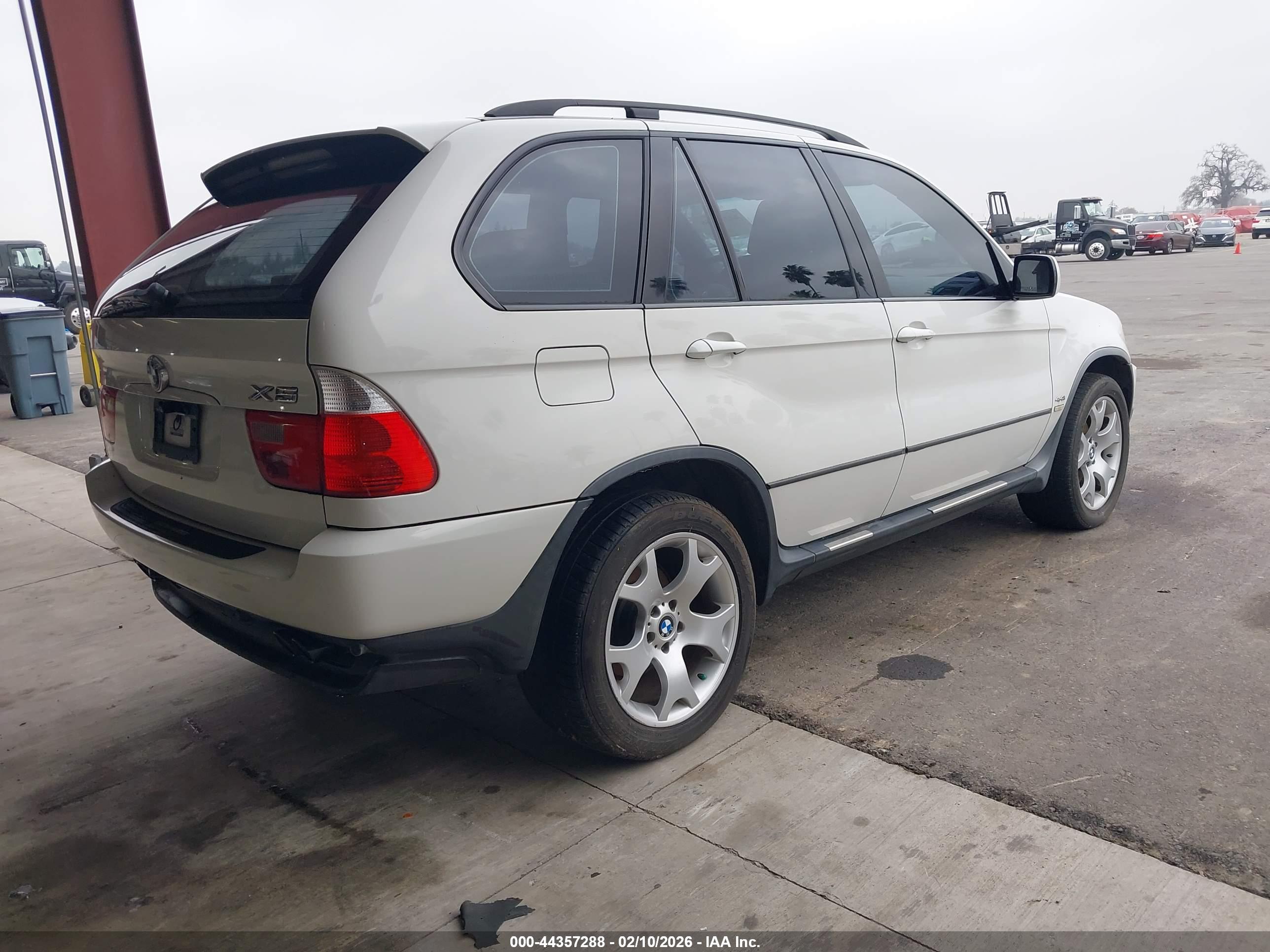 BMW X5 image 4