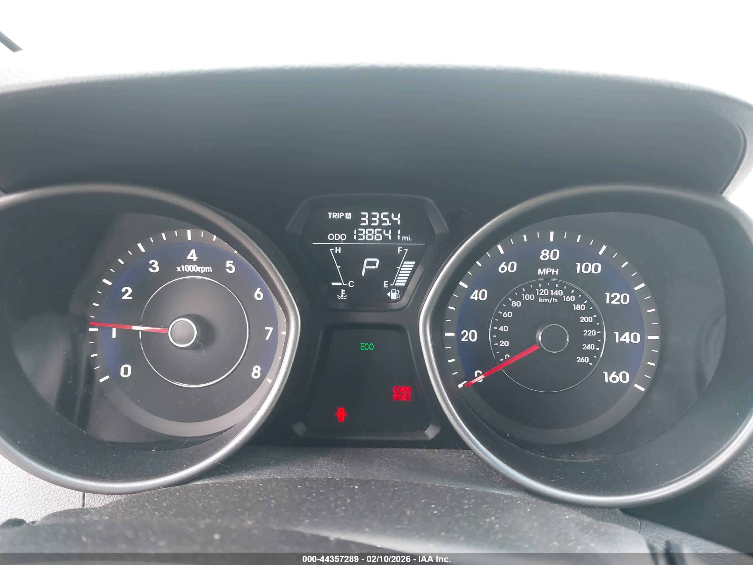 HYUNDAI ELANTRA image 7