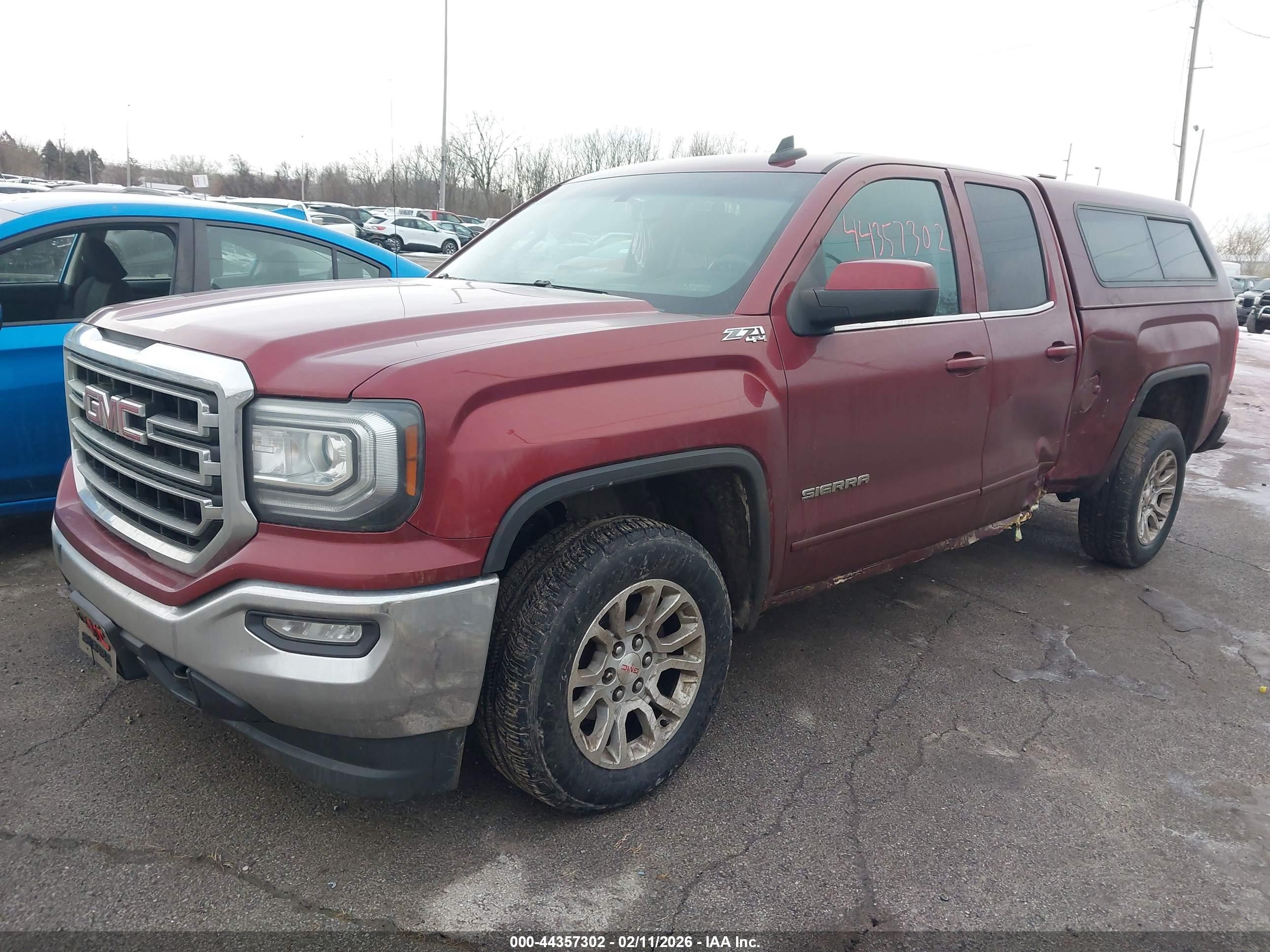 GMC SIERRA image 2