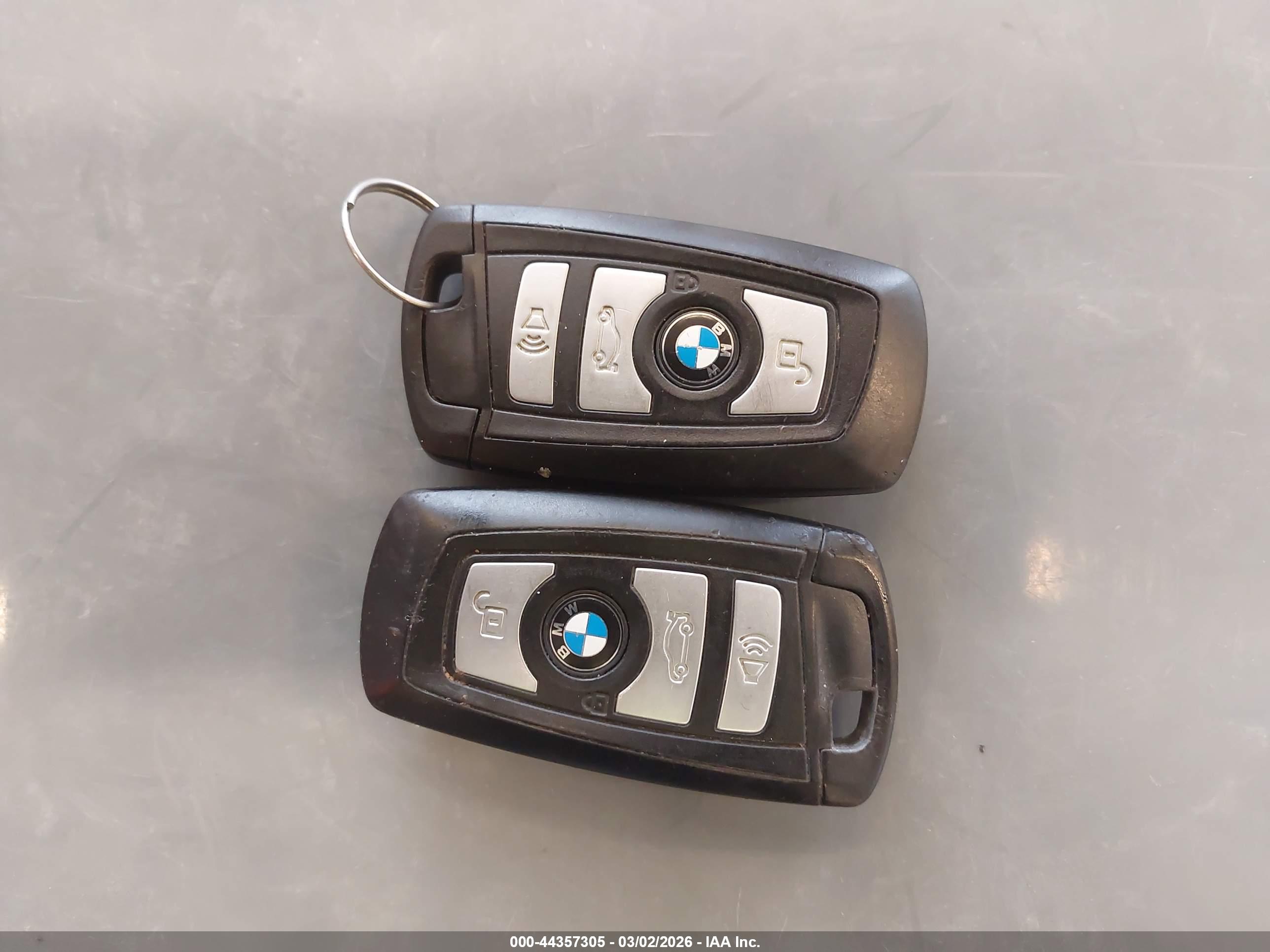 BMW 528I image 11