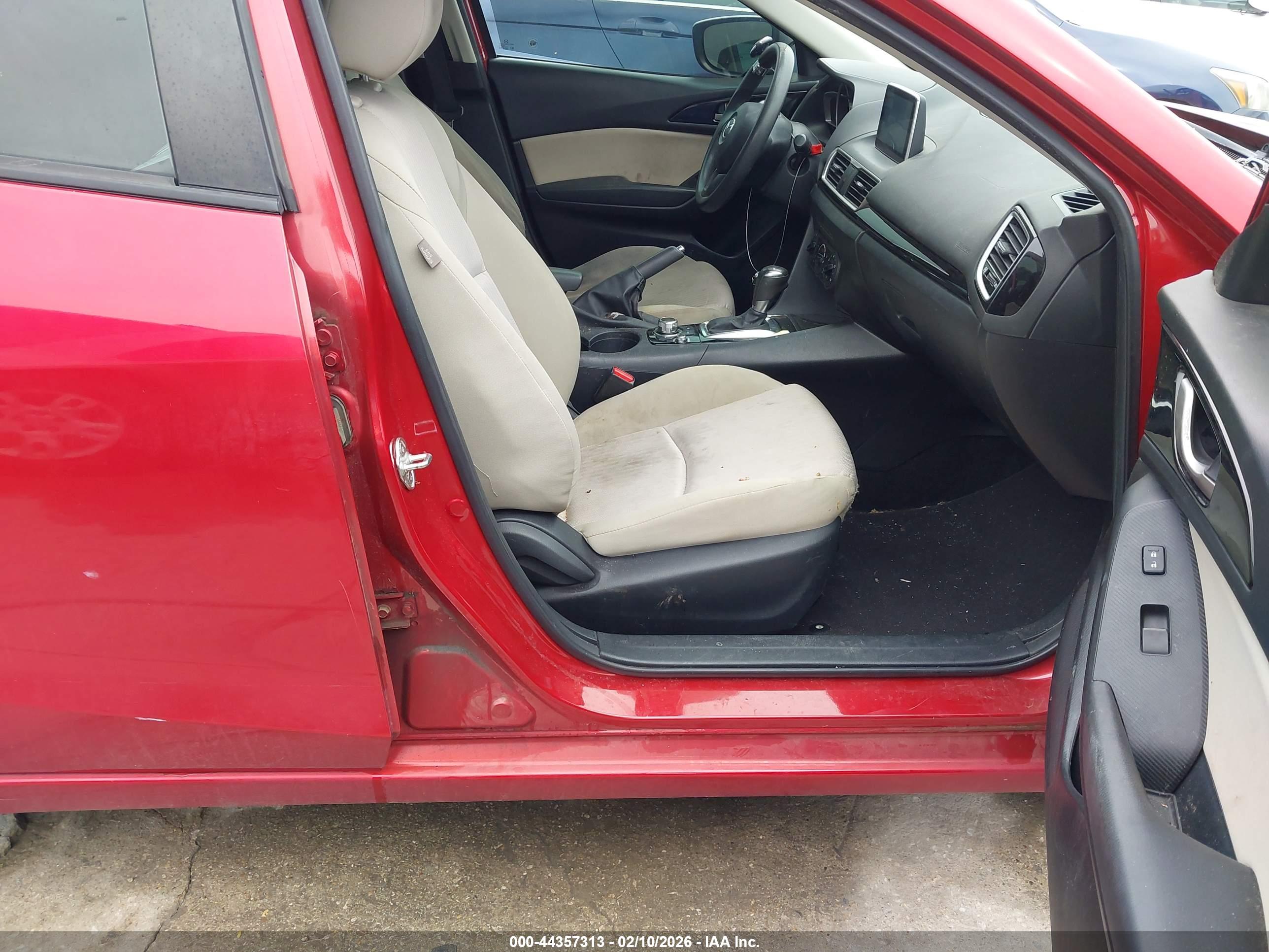 MAZDA MAZDA3 image 5