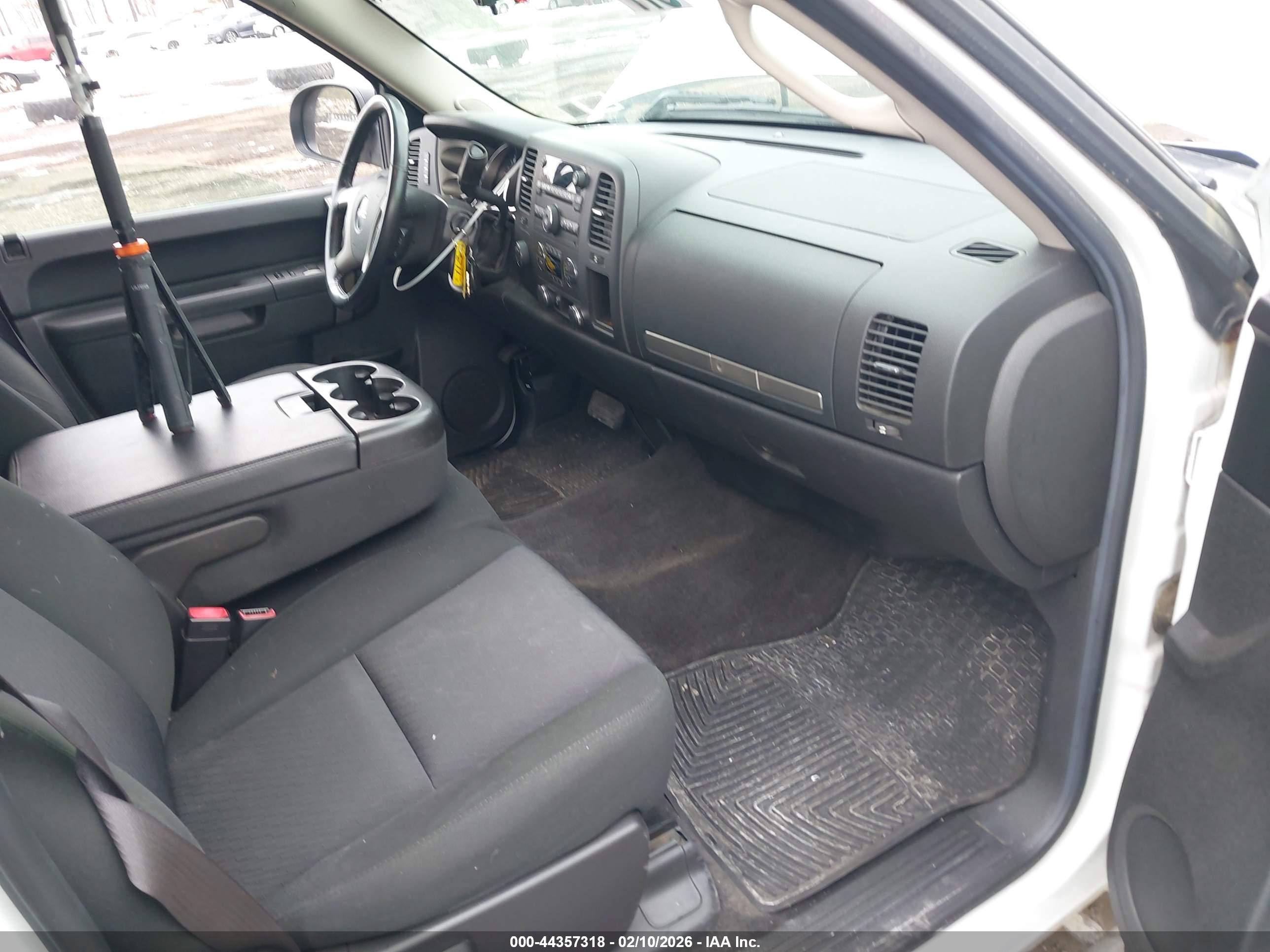 GMC SIERRA image 5