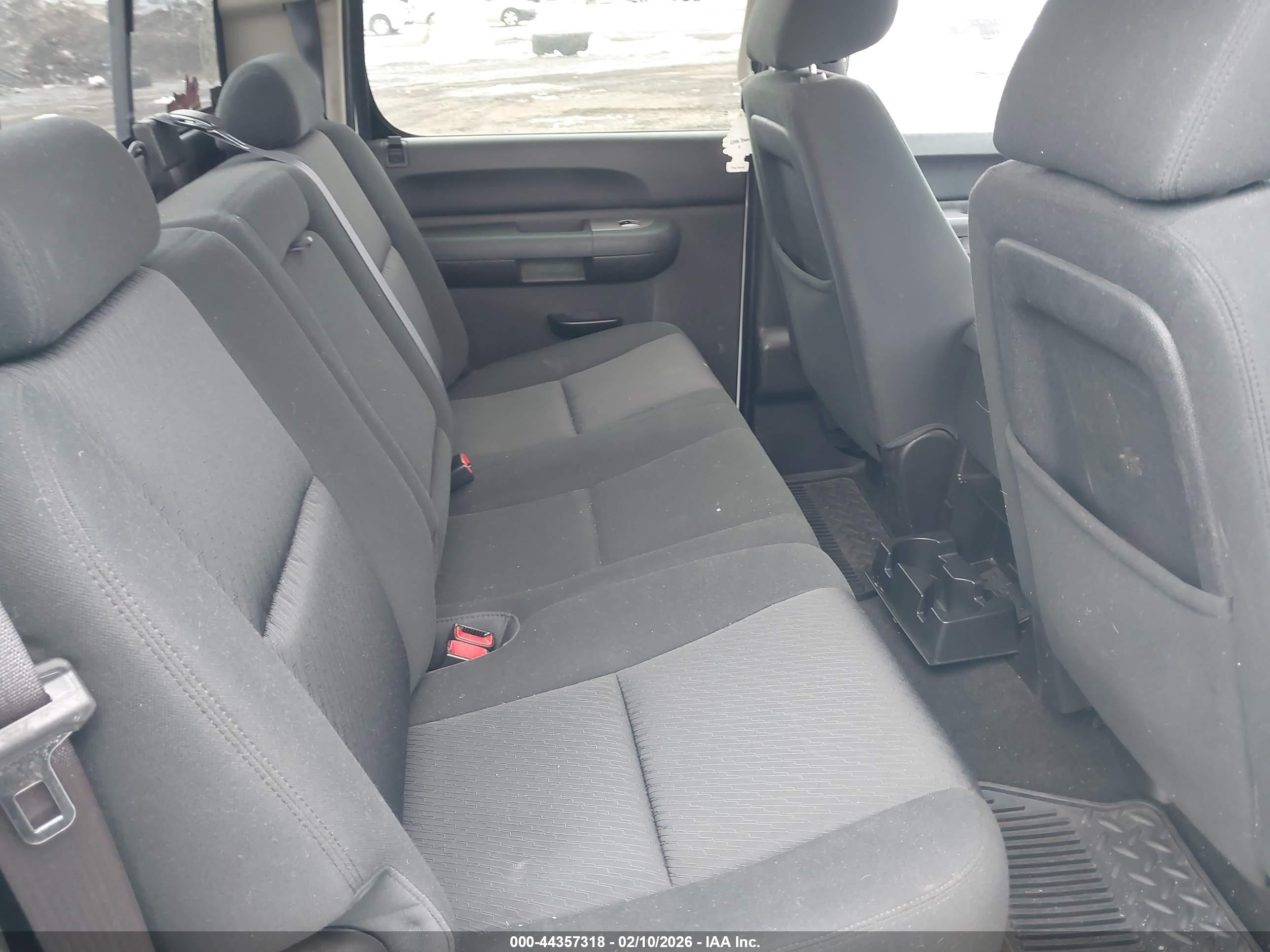 GMC SIERRA image 8