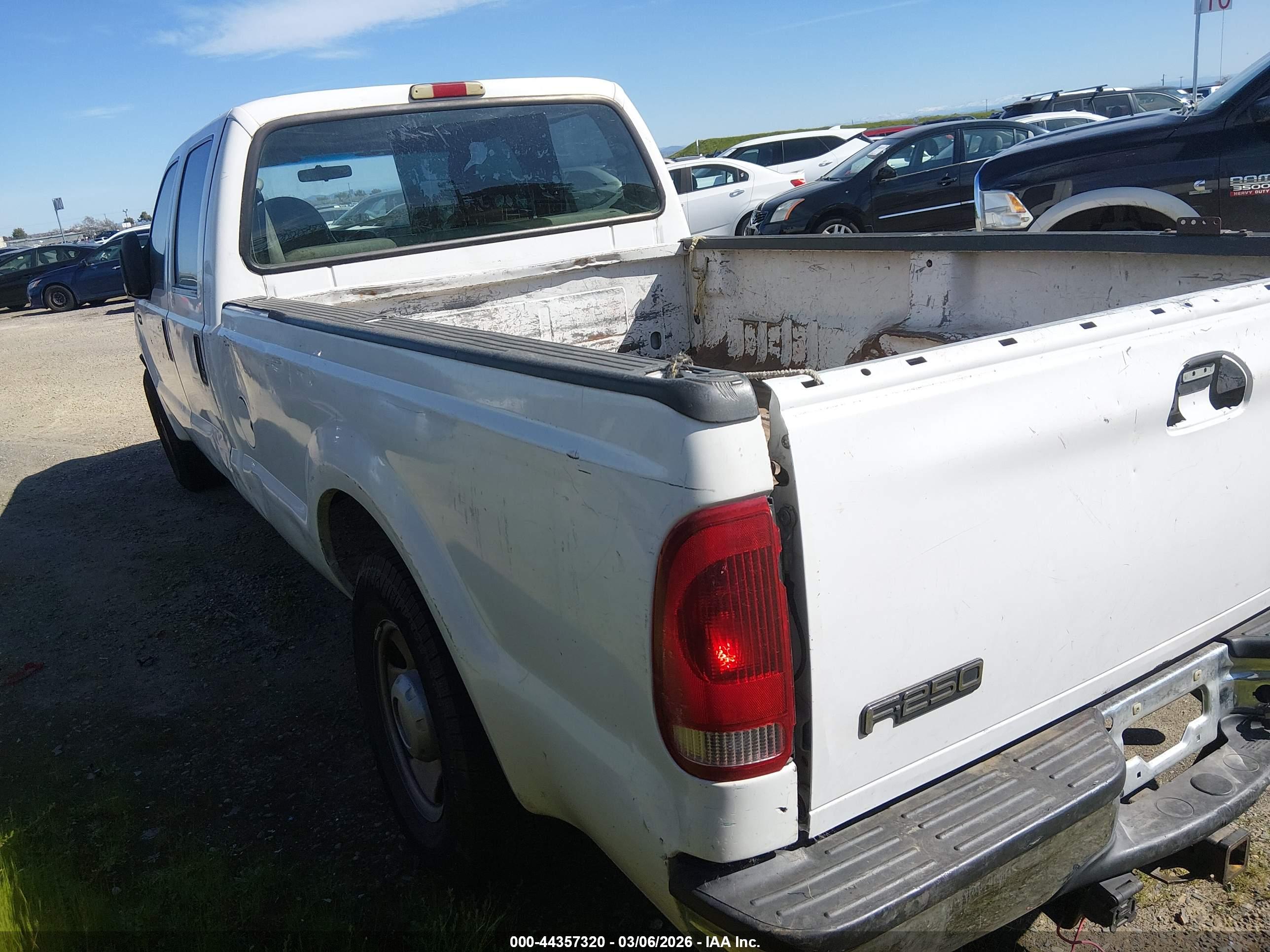 FORD F-250 image 3