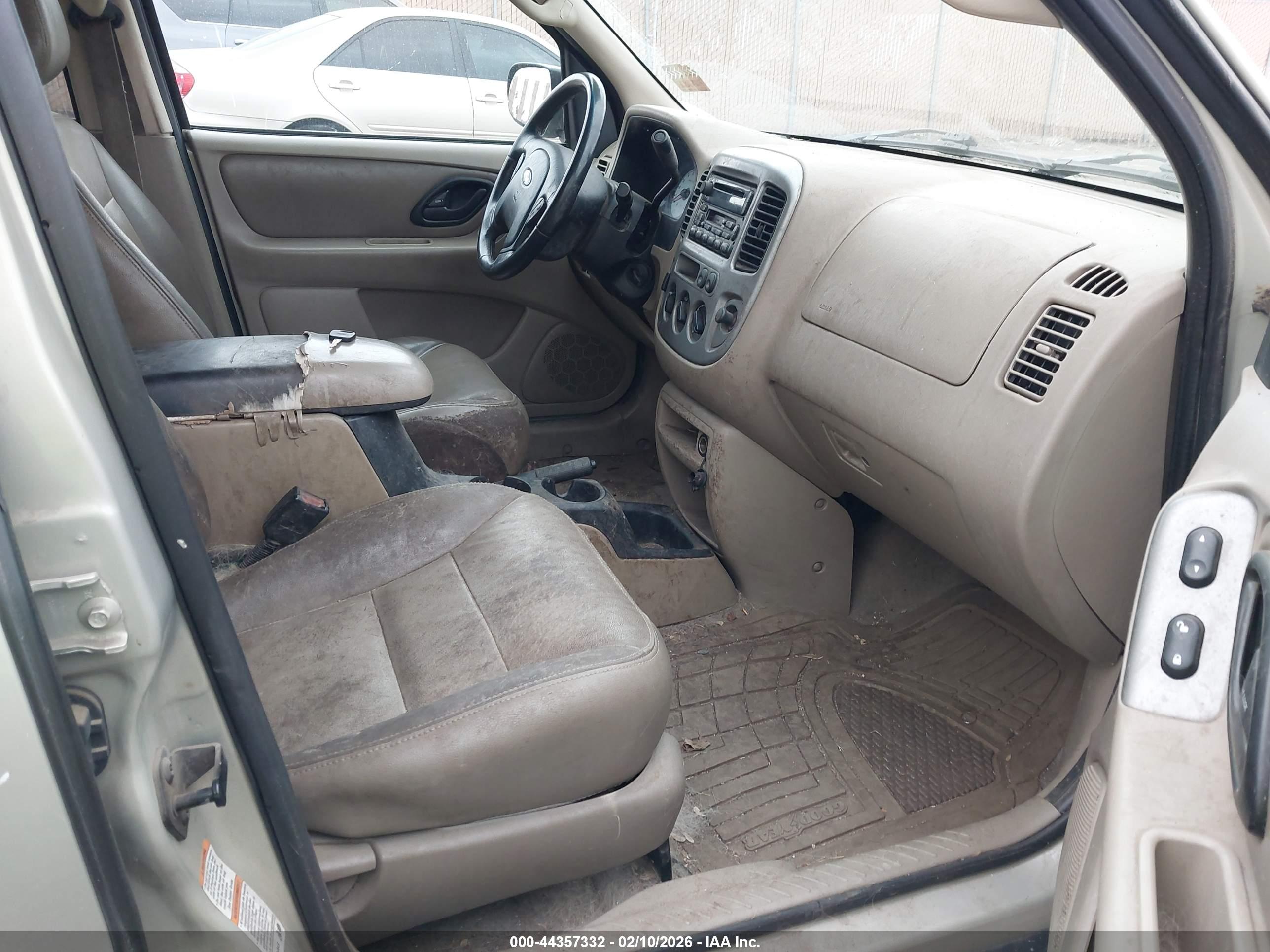 FORD ESCAPE image 5