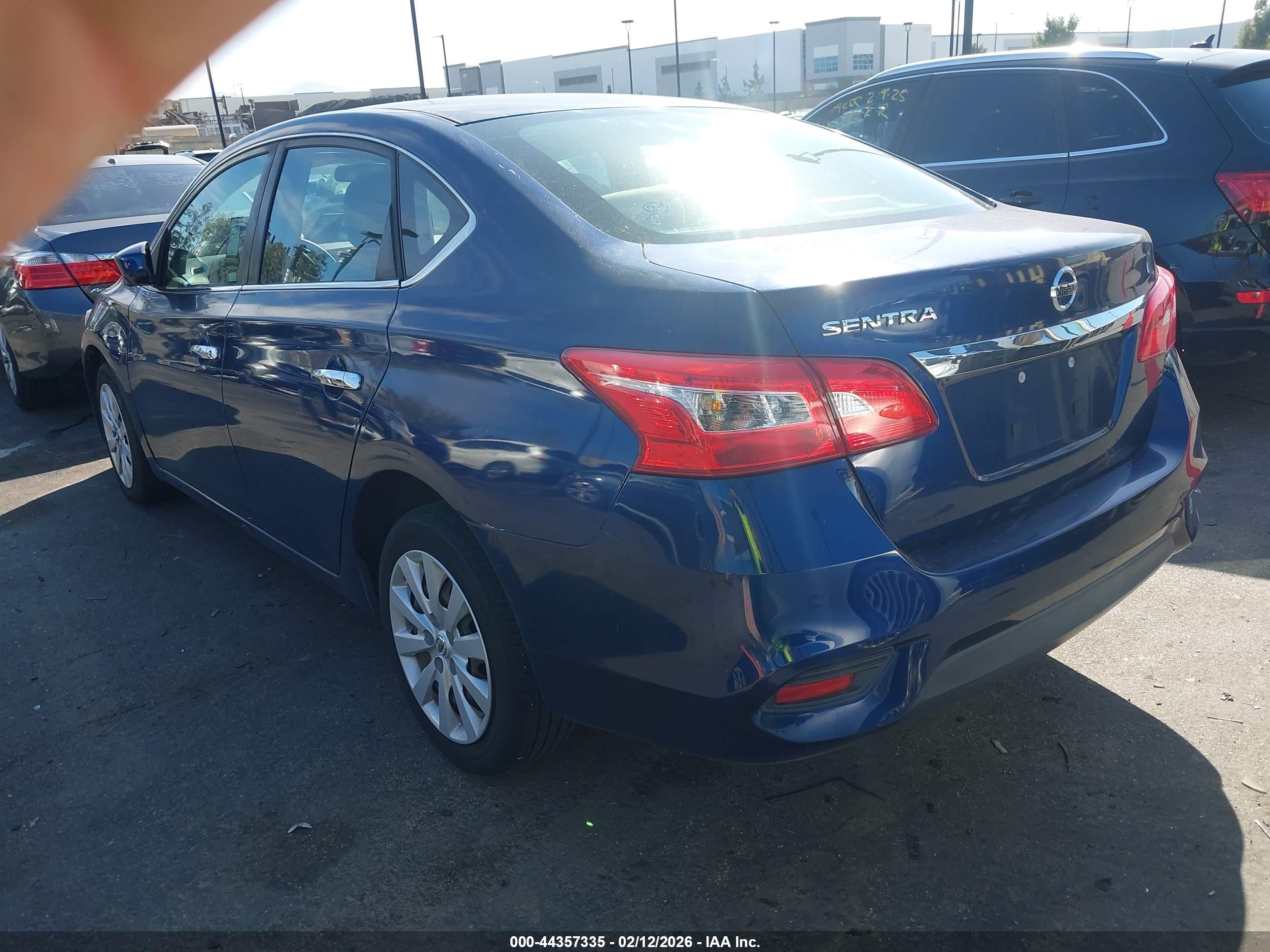 NISSAN SENTRA image 3