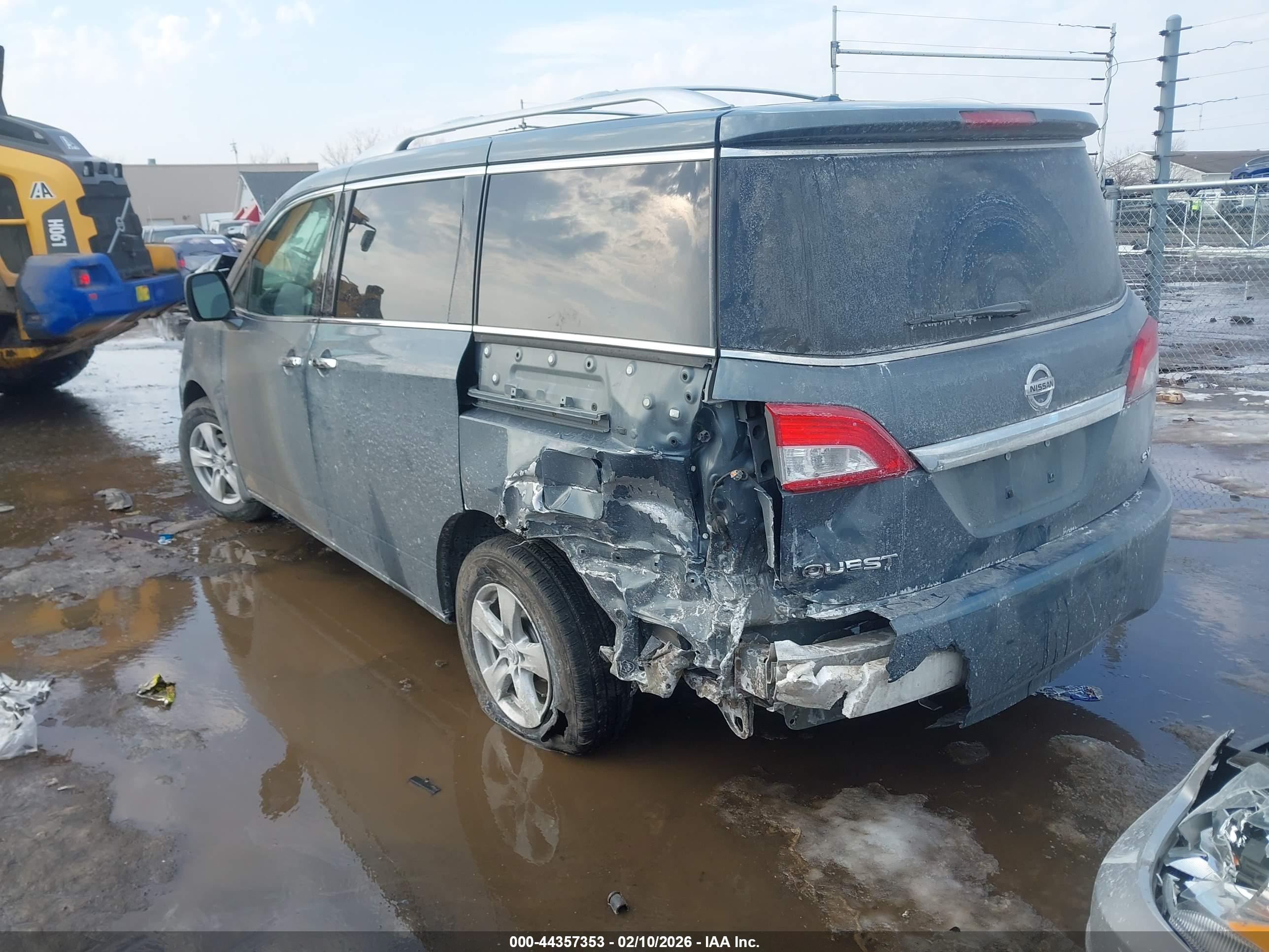 NISSAN QUEST image 3