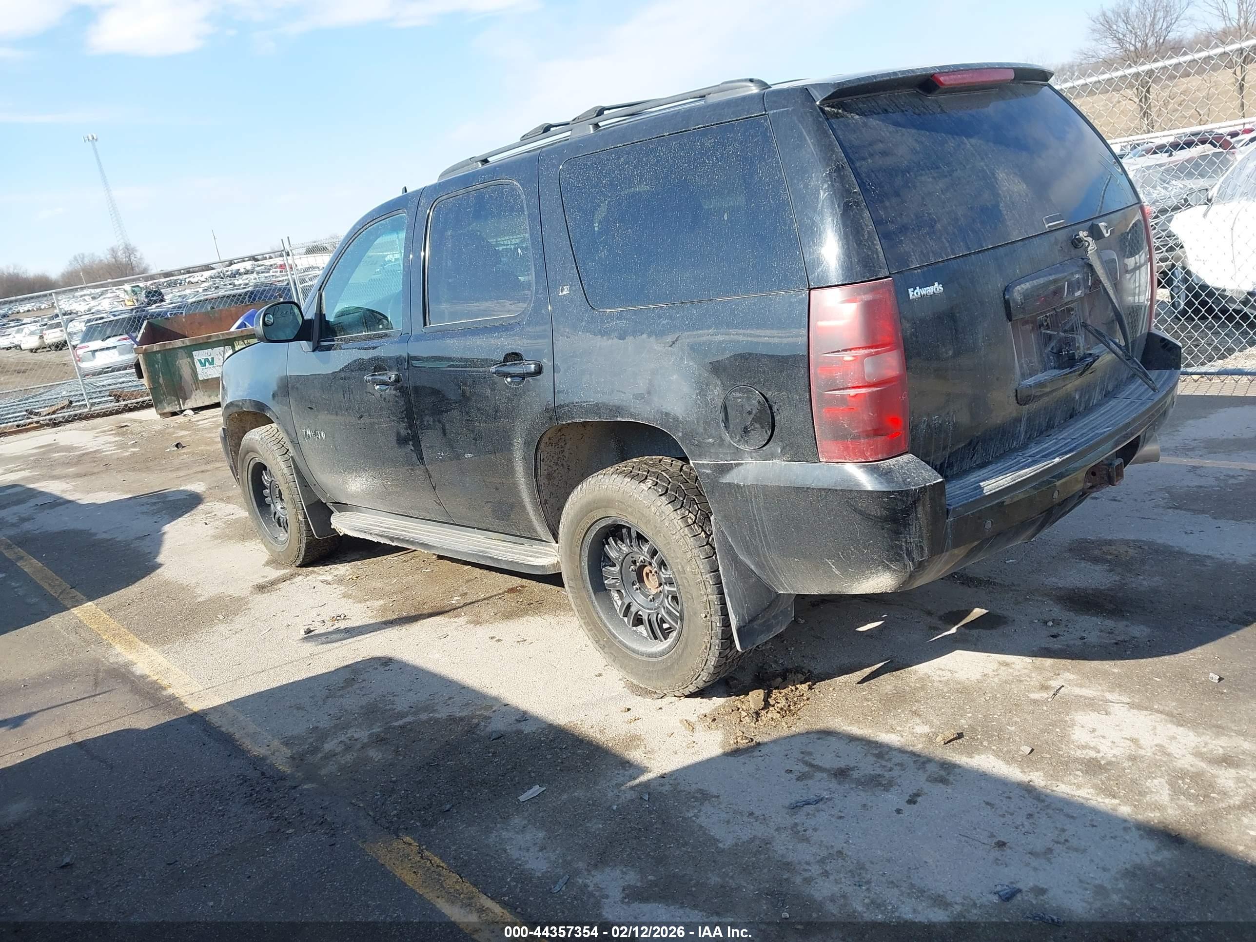 CHEVROLET TAHOE image 3