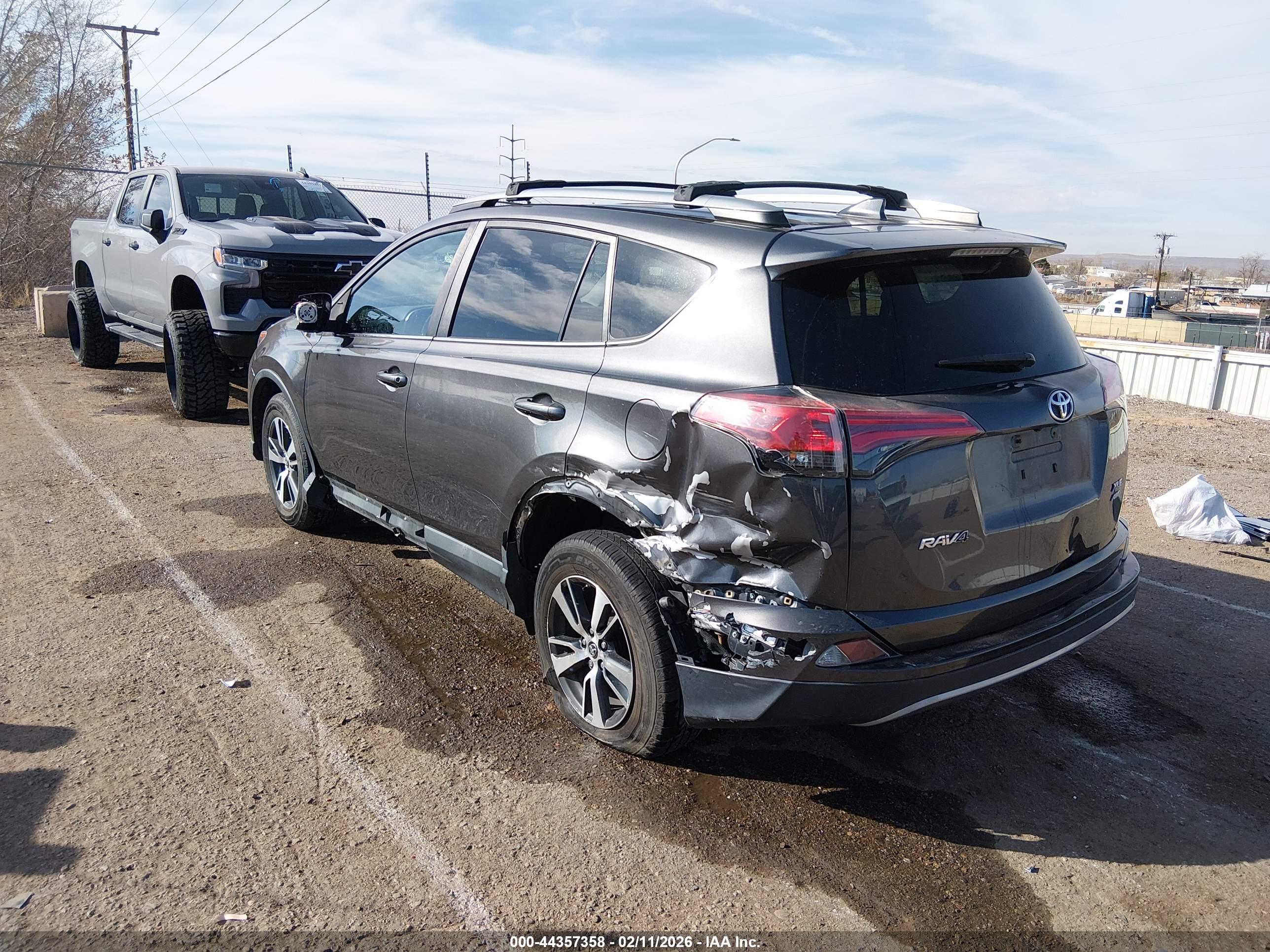 TOYOTA RAV4 image 3