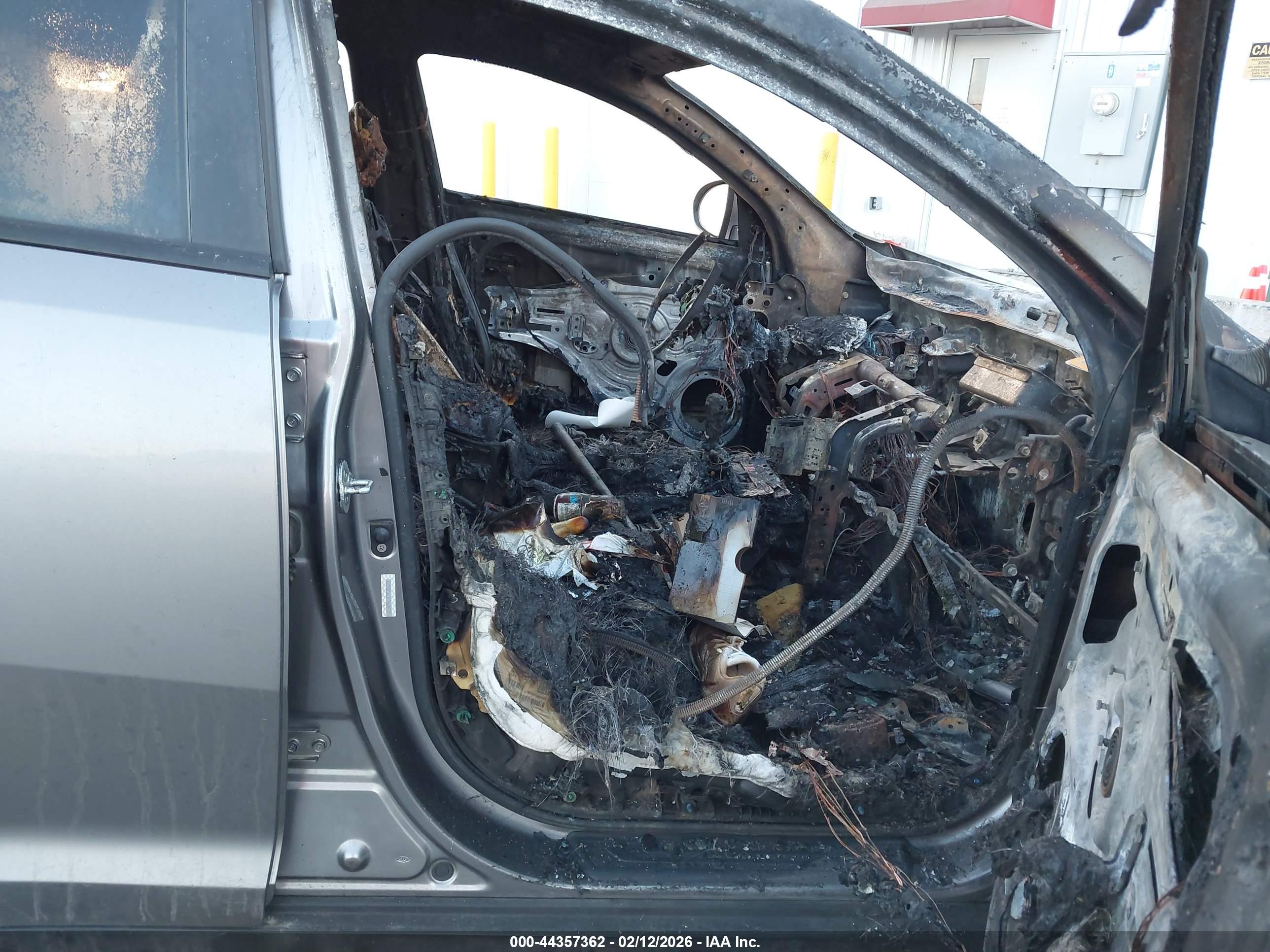 KIA SPORTAGE image 5