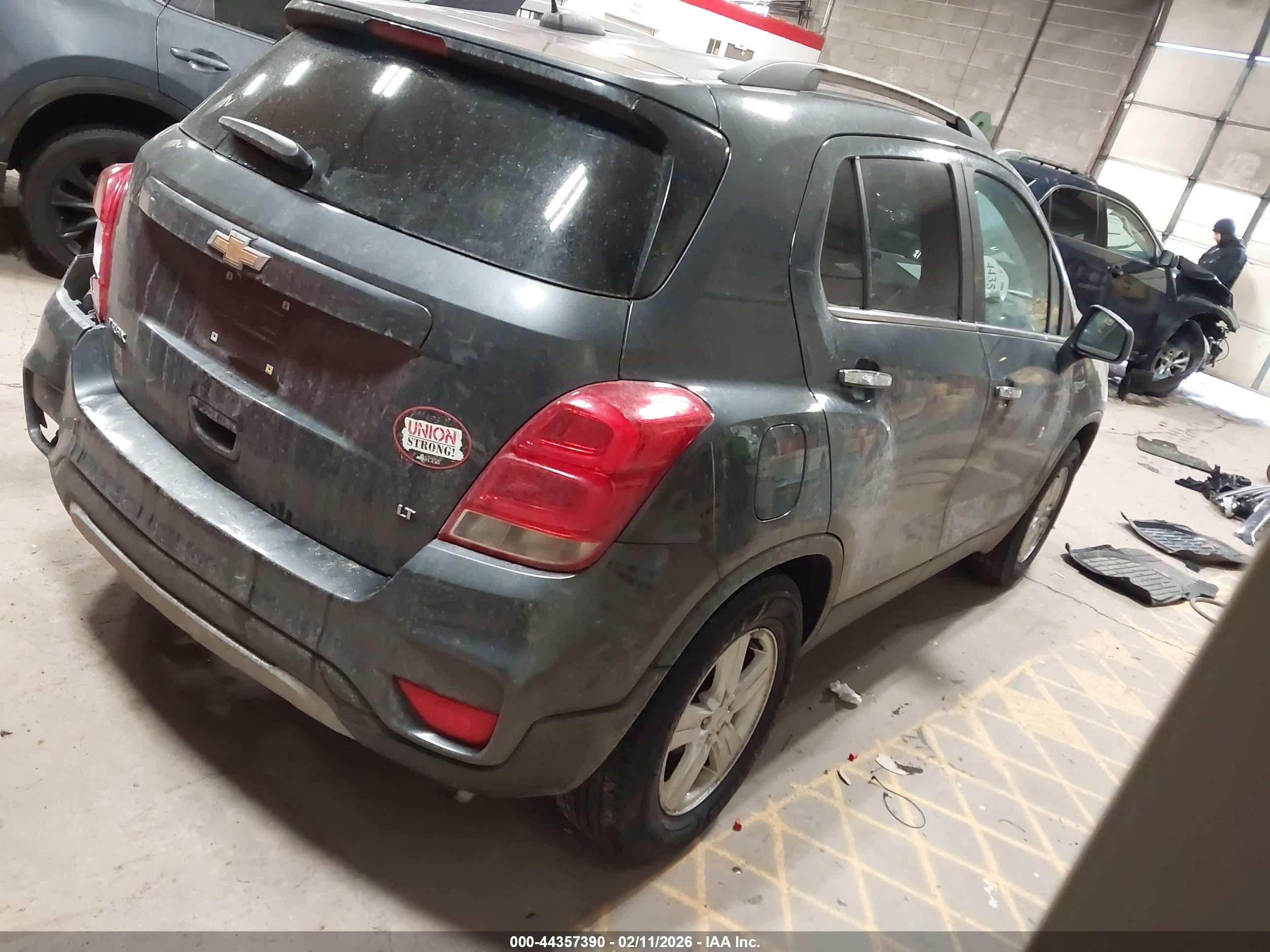 CHEVROLET TRAX image 4