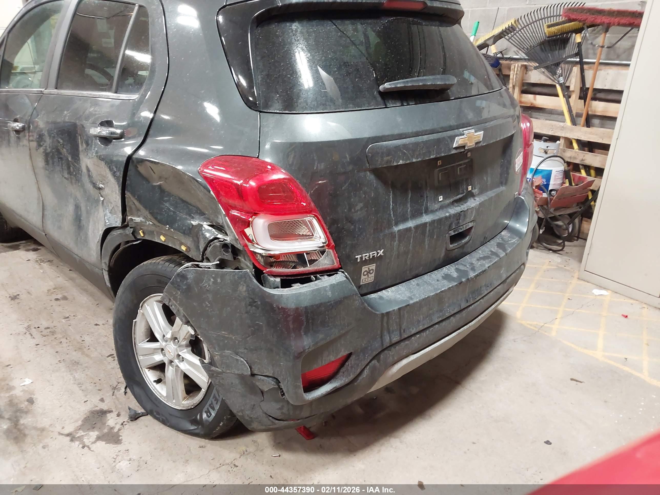 CHEVROLET TRAX image 6