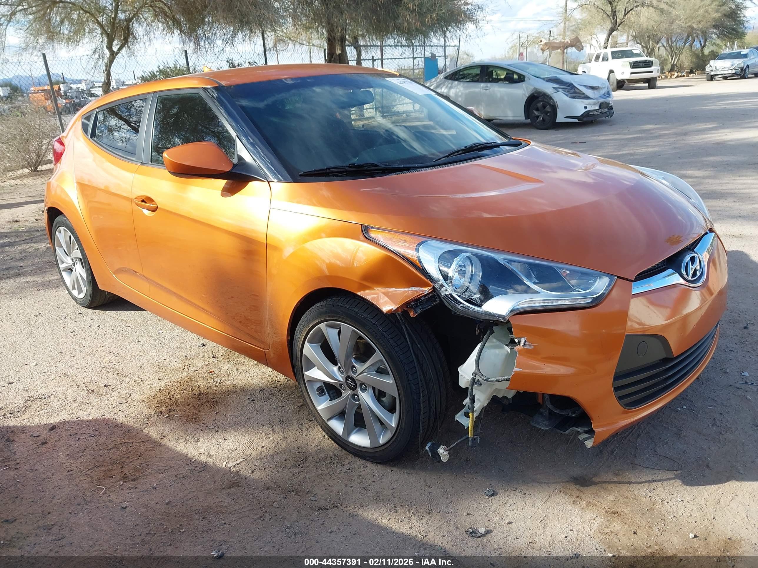 HYUNDAI VELOSTER image 6
