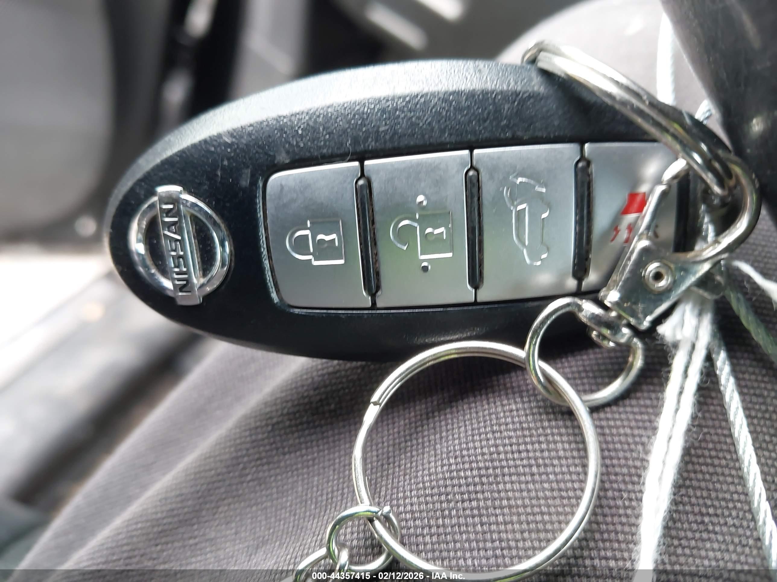 NISSAN MURANO image 11