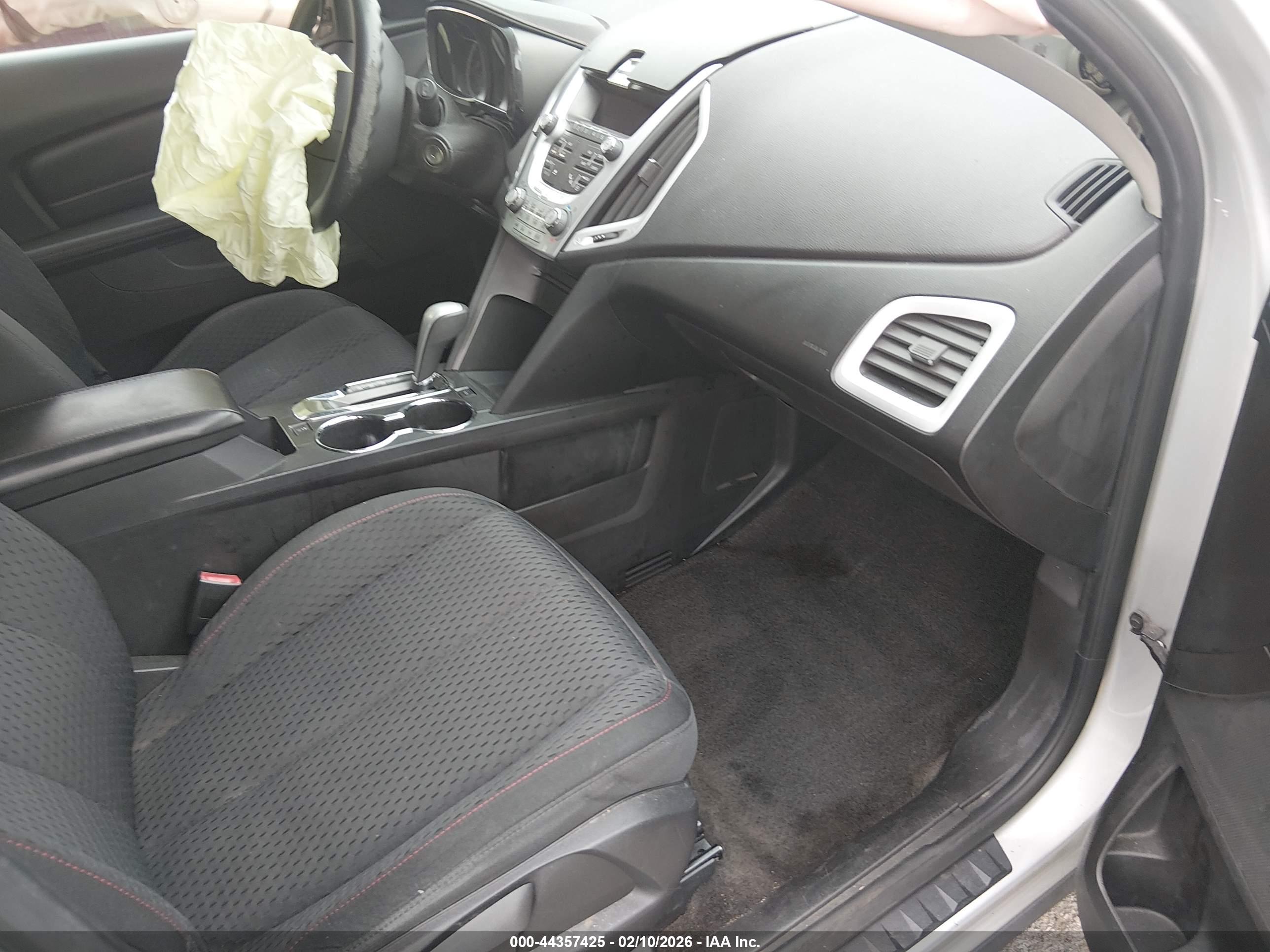 GMC TERRAIN image 5