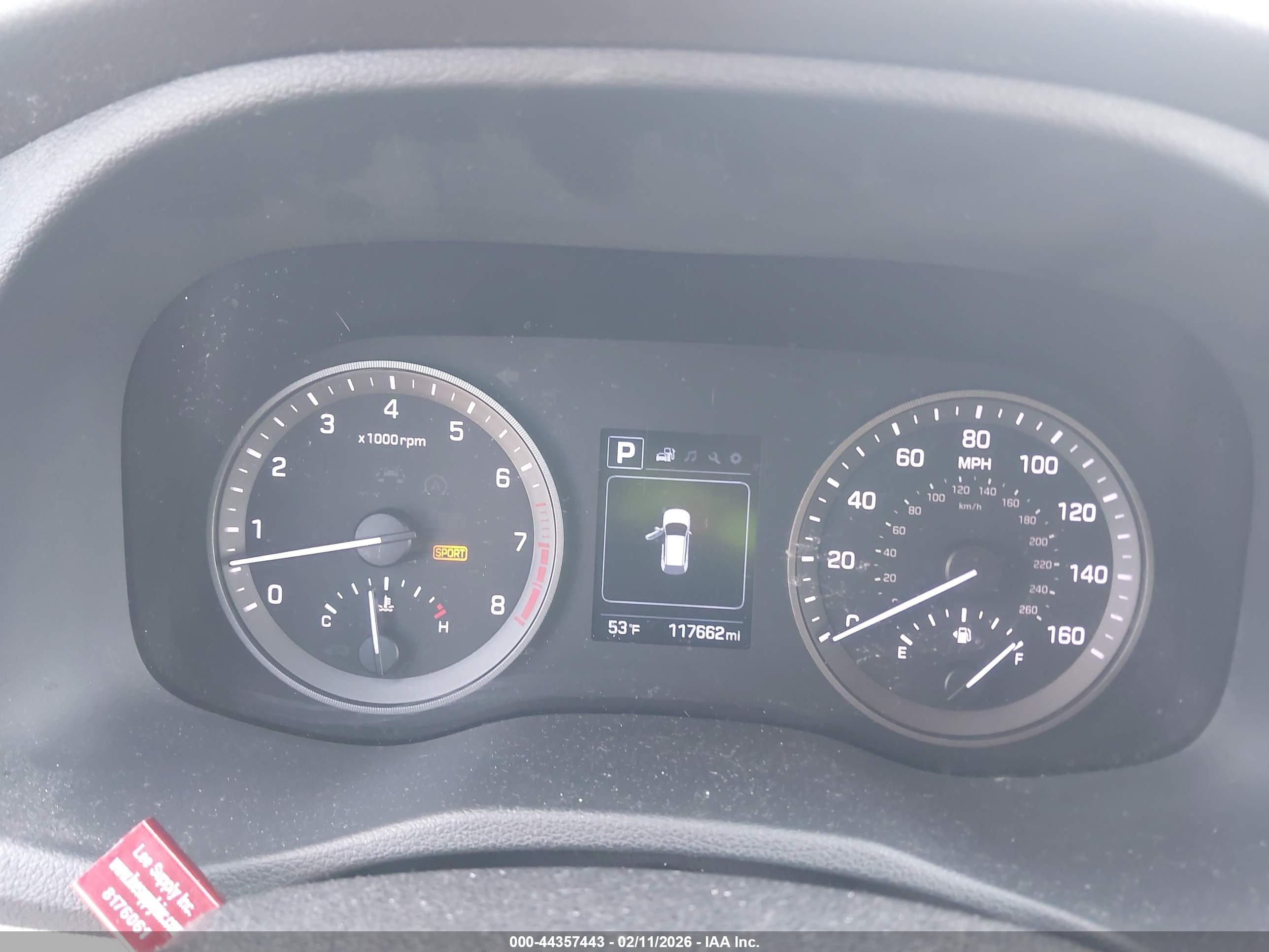 HYUNDAI TUCSON image 7