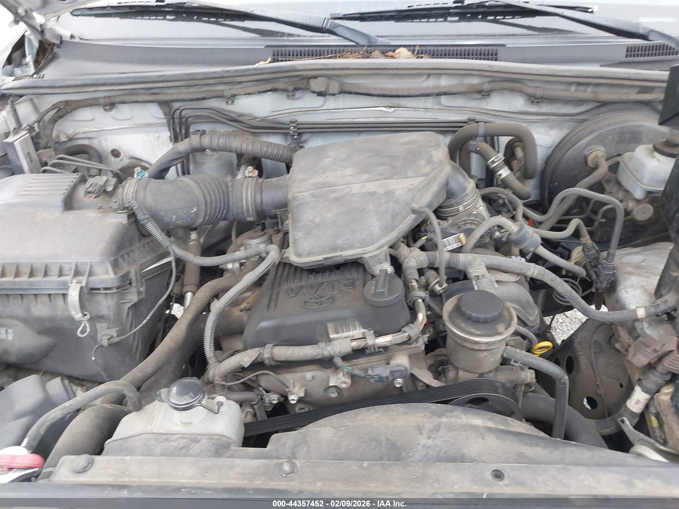 TOYOTA TACOMA image 10