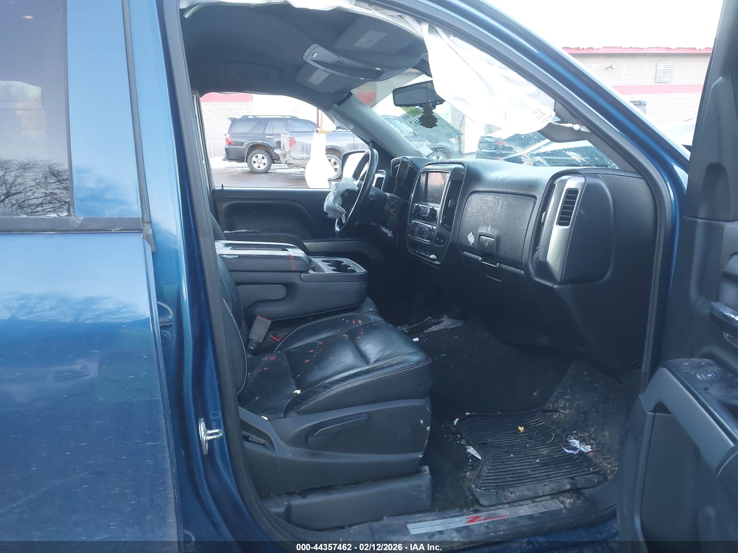 CHEVROLET SILVERADO image 5