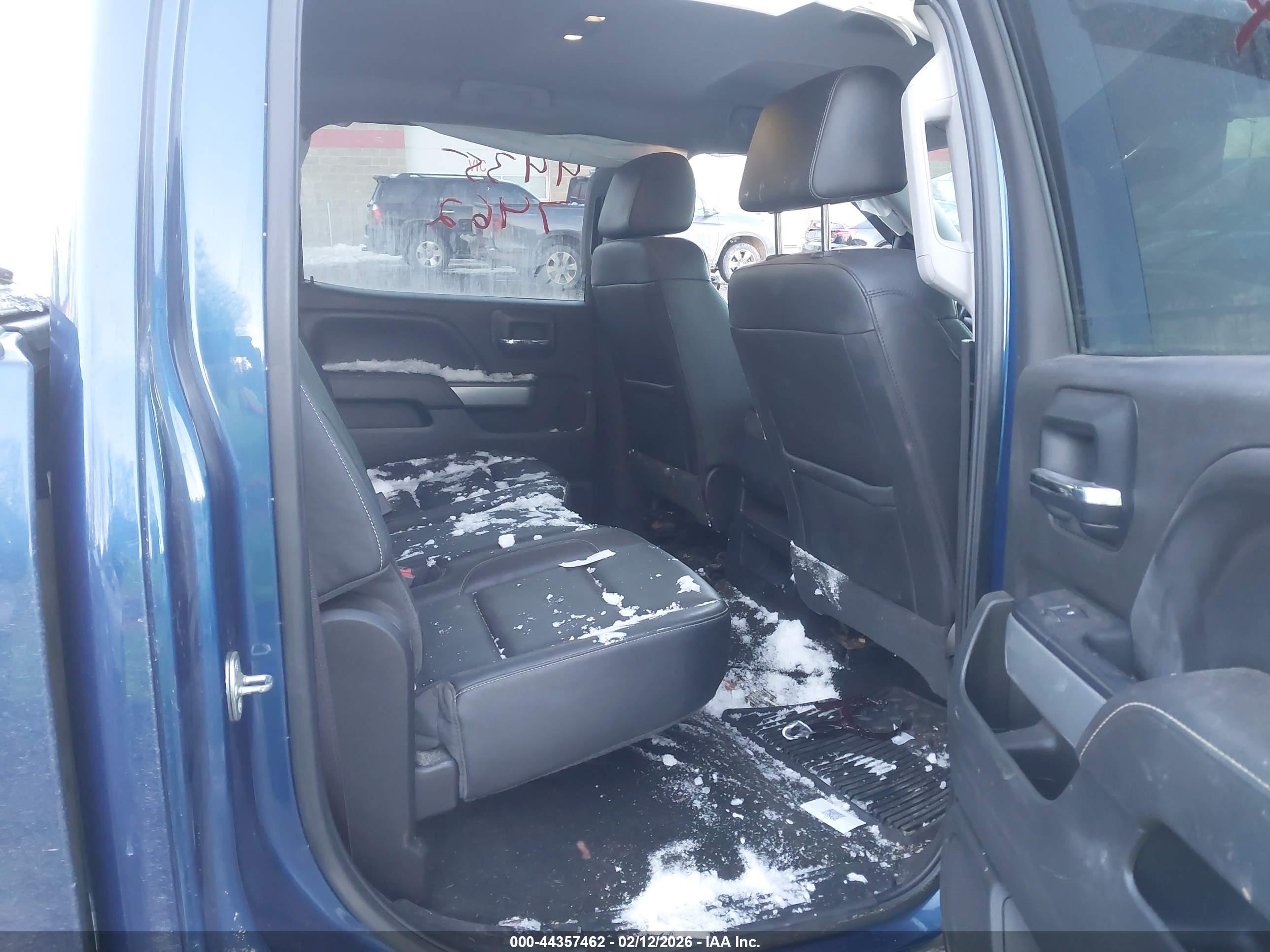 CHEVROLET SILVERADO image 8