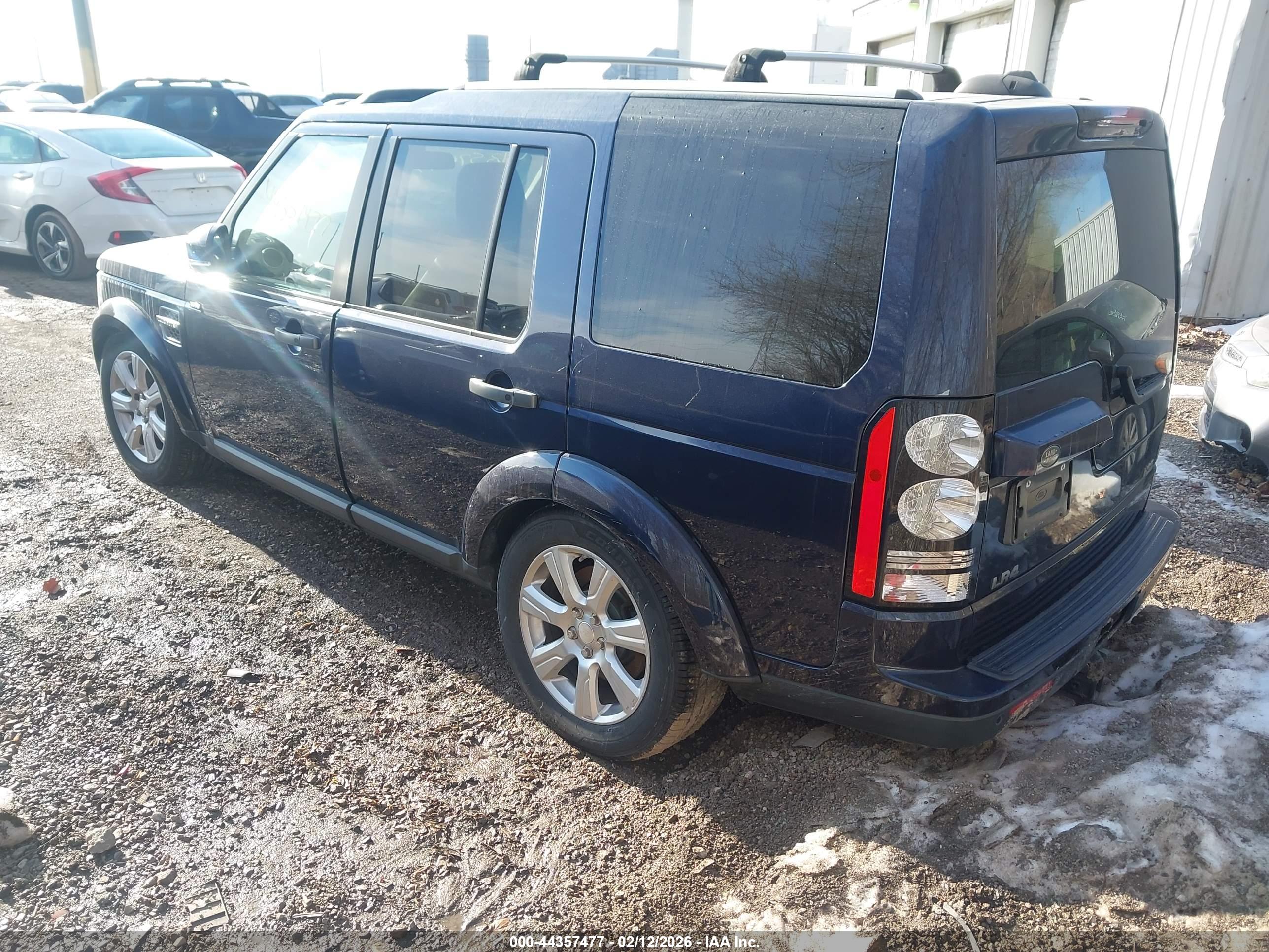 LAND ROVER image 3