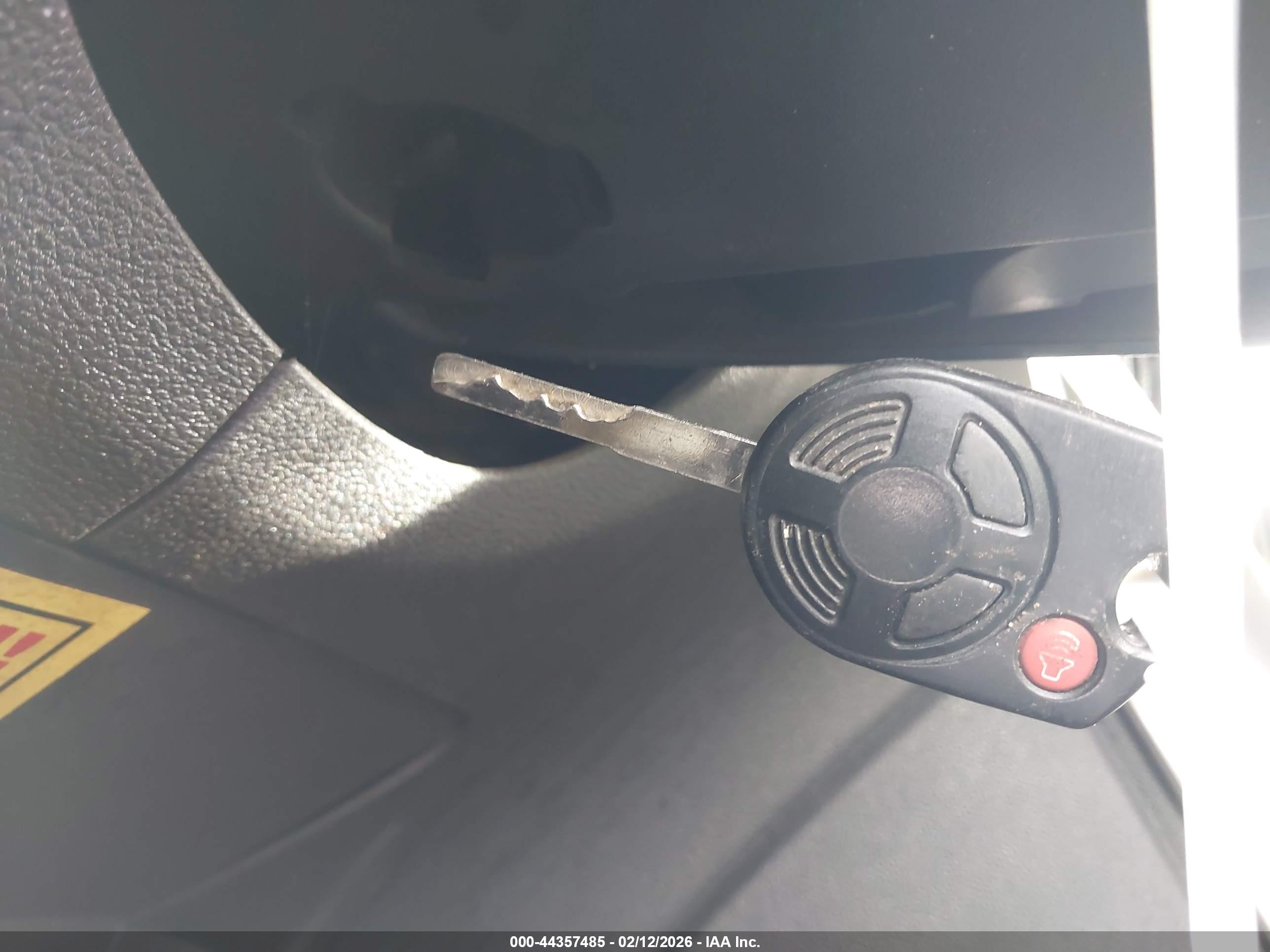 FORD ESCAPE image 11