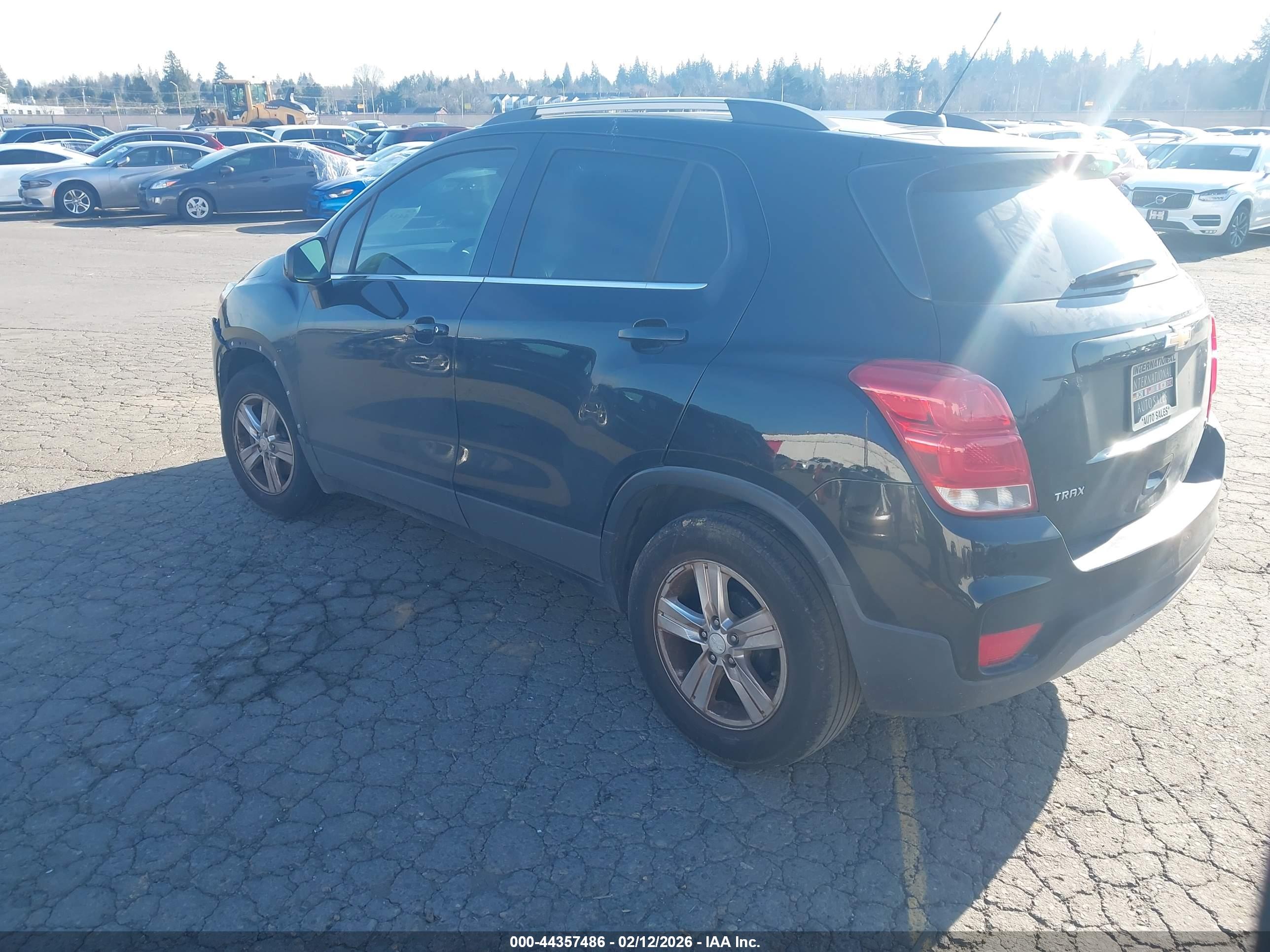 CHEVROLET TRAX image 3